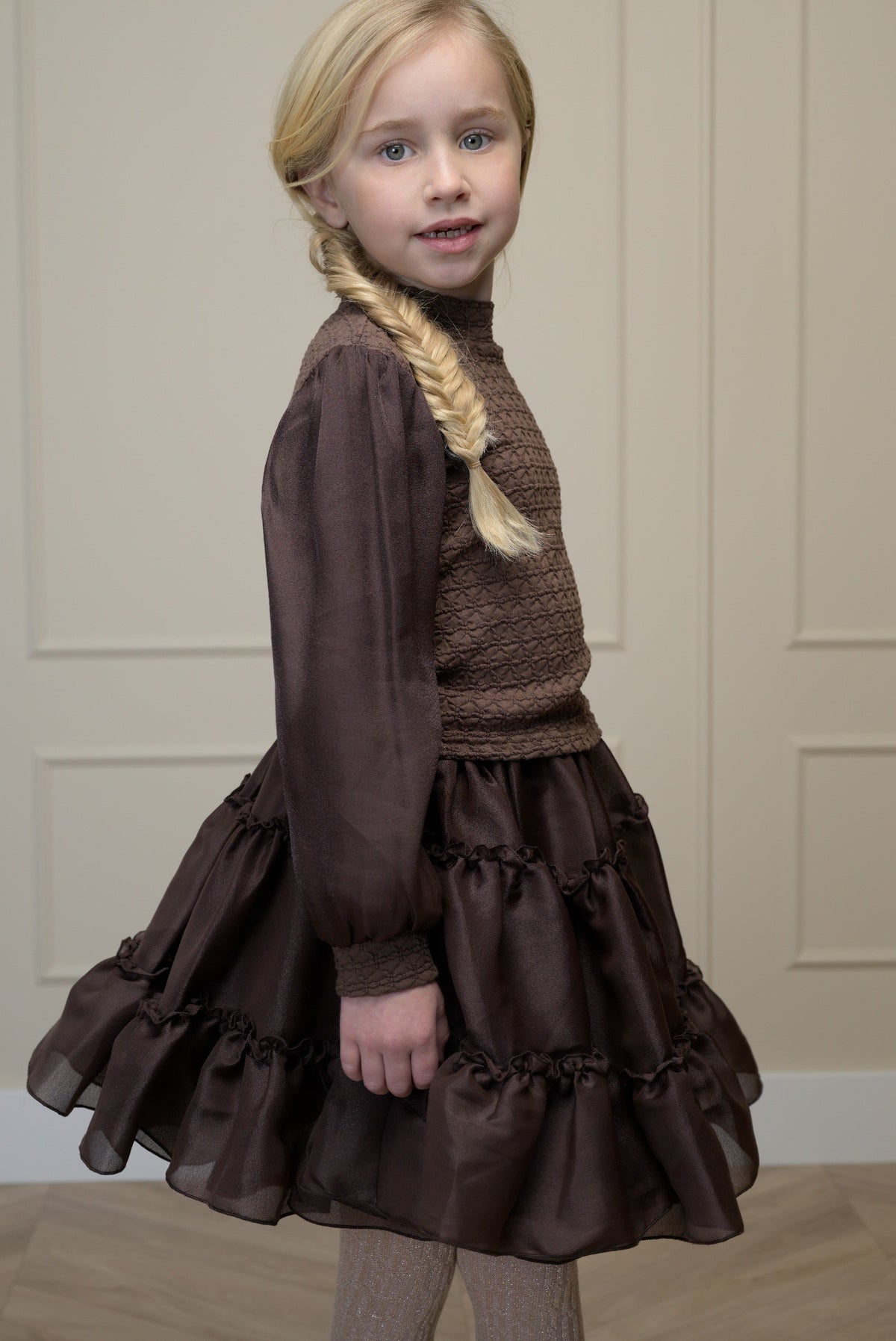 Le Chic Nox Top Met Voile Pofmouwen - Chocolate Chip