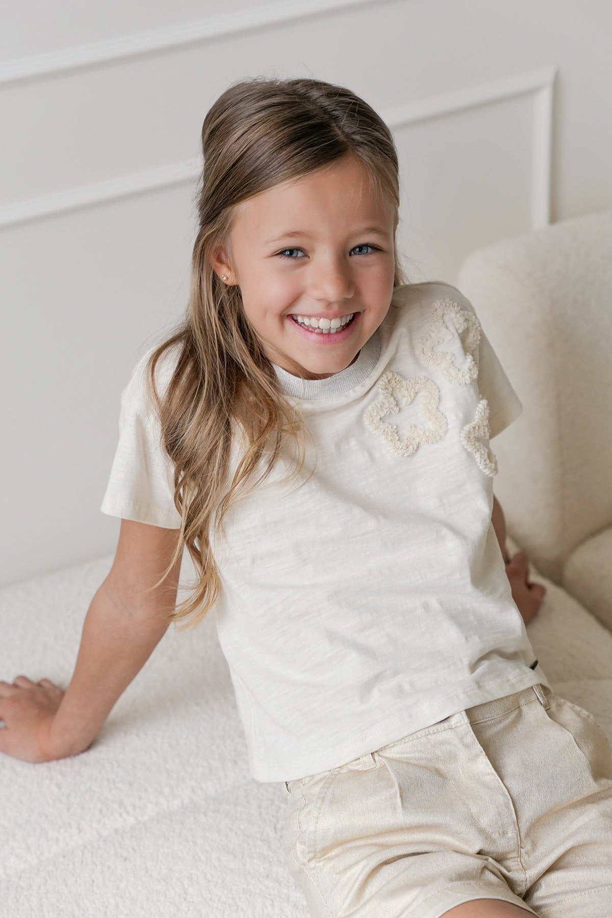 Like FLO Elva Tee Off-White