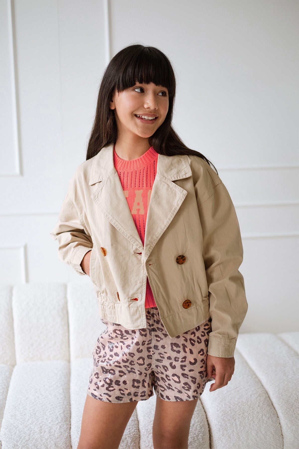 Like FLO Akon jacket warm sand