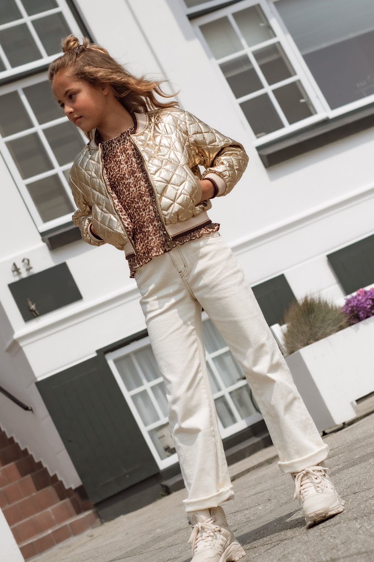 Like FLO Farah Pants Off White