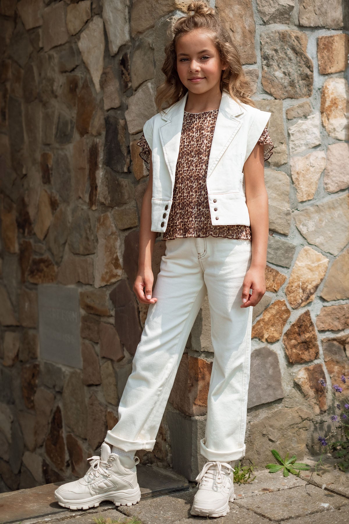 Like FLO Farah Pants Off White