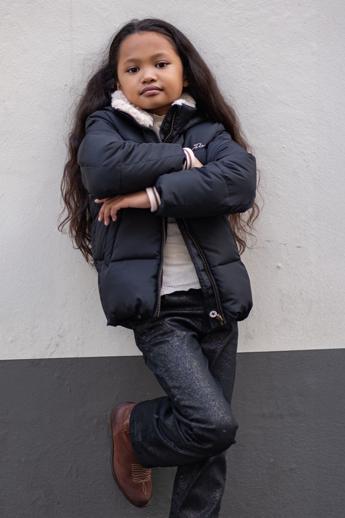 Like Flo Aelin jas Antra