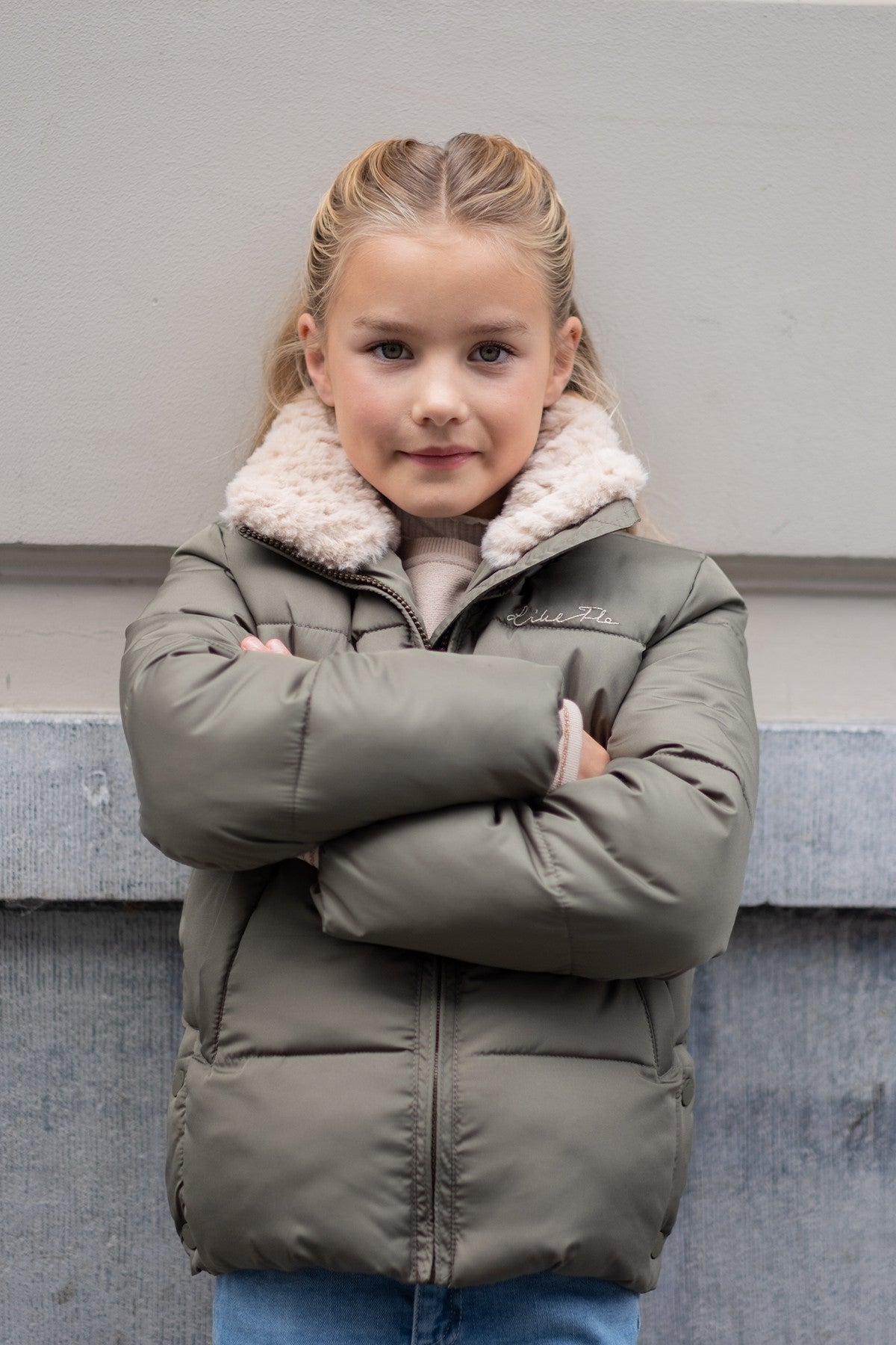 Like Flo Aelin jas Army