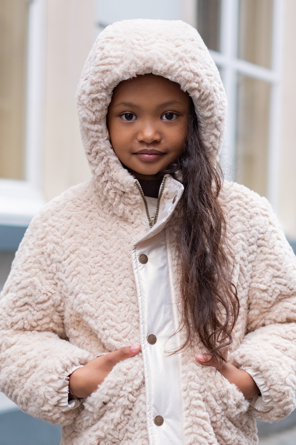 Like Flo Ariana jas Metallic lt. gold