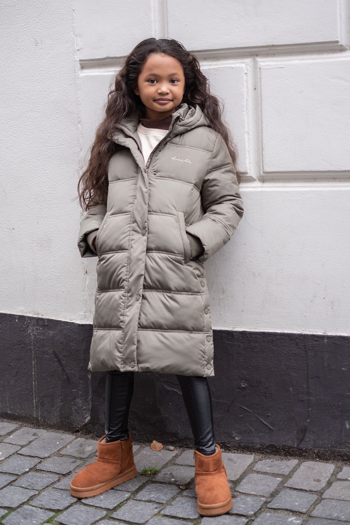 Like Flo Ava jas Army