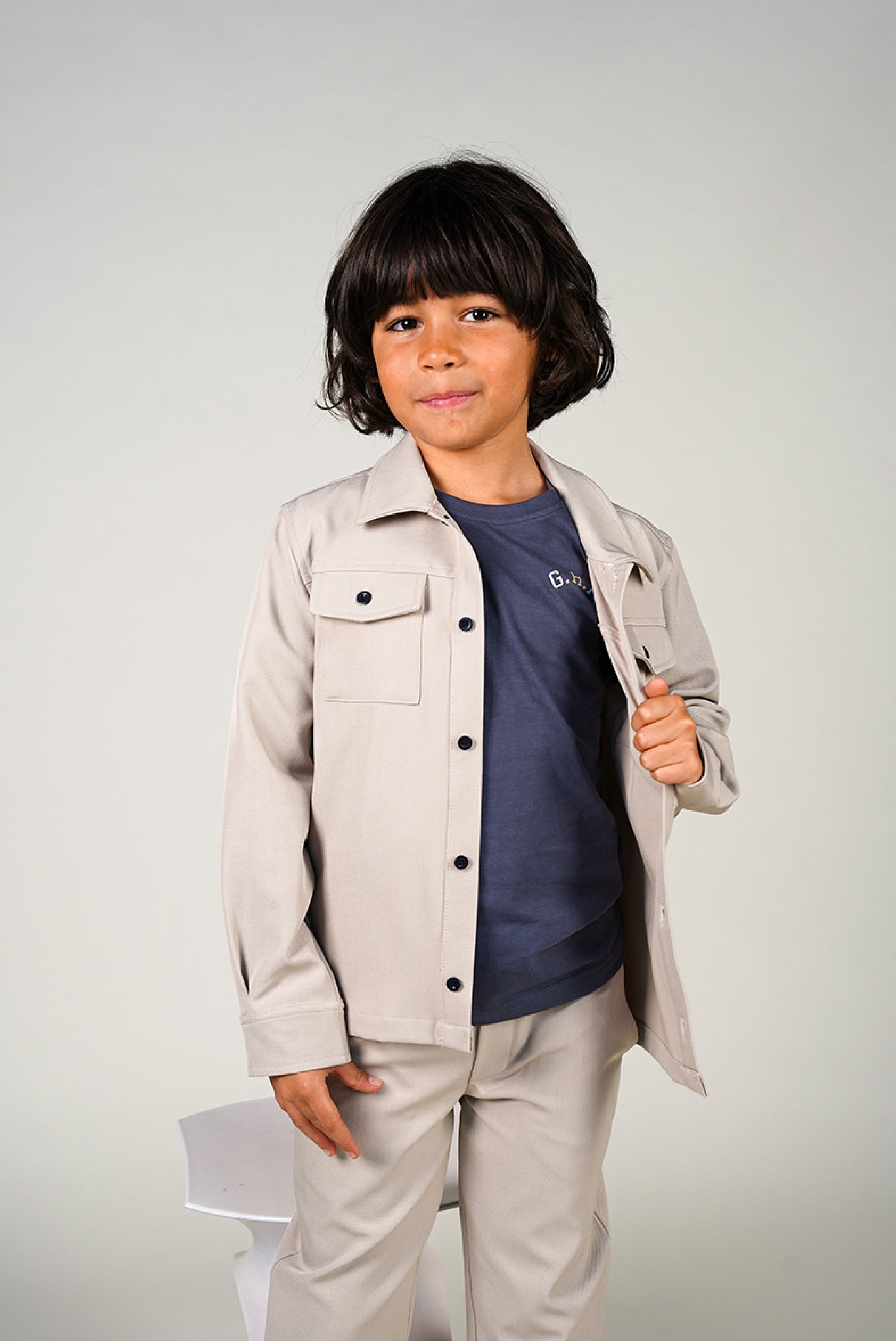 Le Chic Garcon EVILO overshirt. Oyster Grey