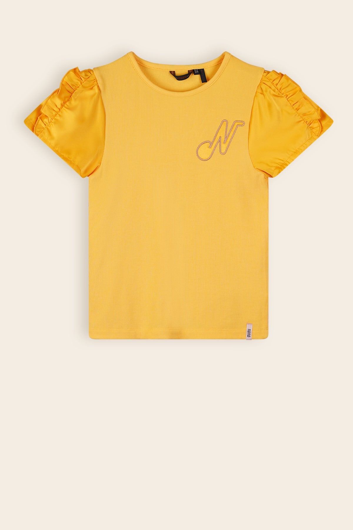 Kathleen TBlouses met frill op de mouw Abrikoos