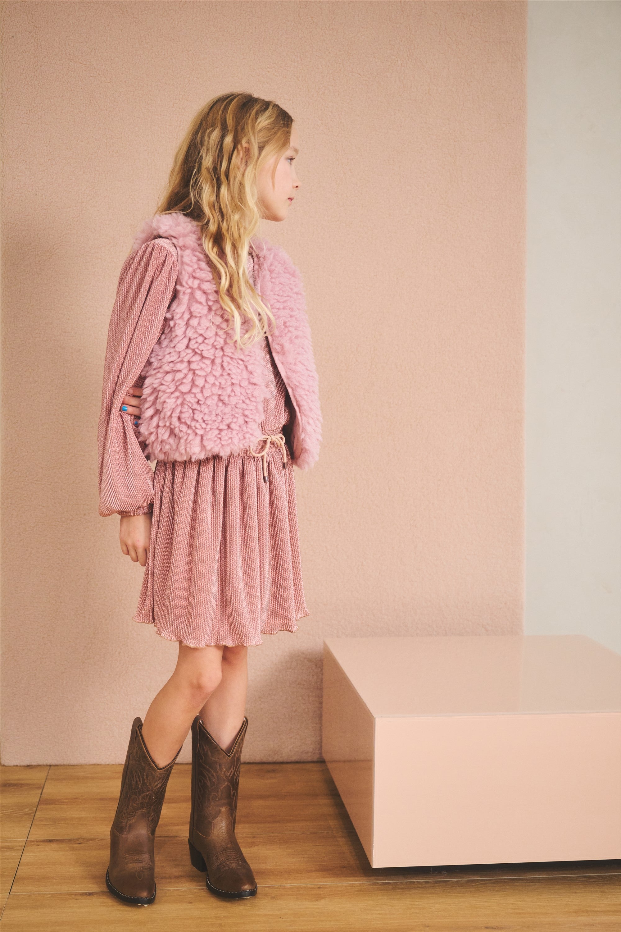 Katya Fluffy Reversible Gilet Oud Roze