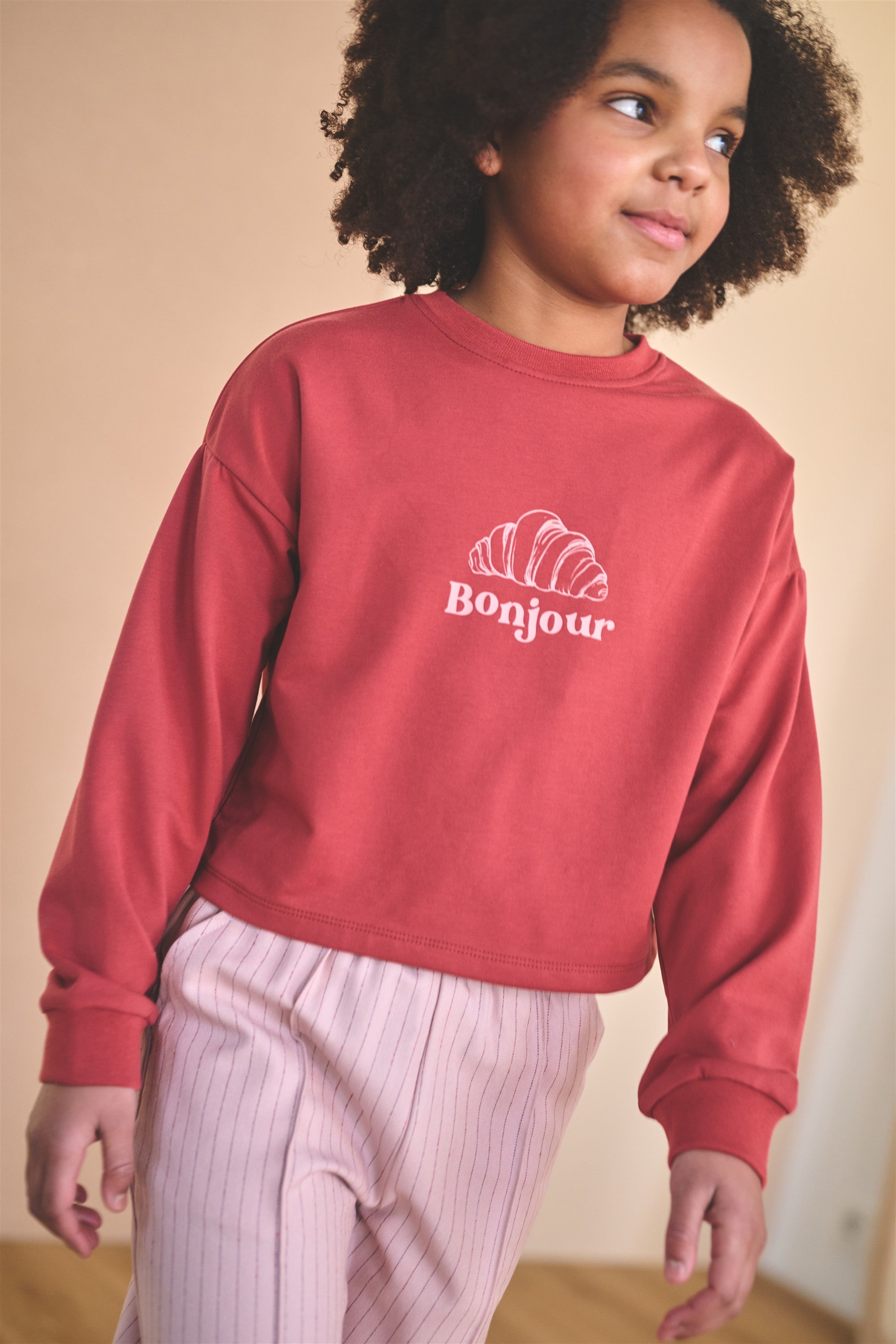 NoNo Kuya Cropped Sweater Rood