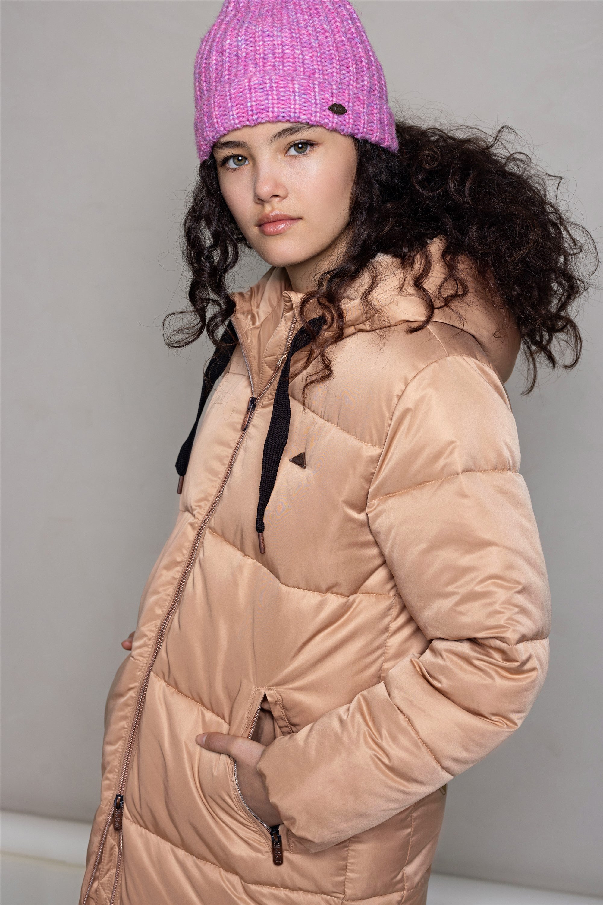 NoBell' Baggo Lange Puffer Jas met Capuchon Beige Goud