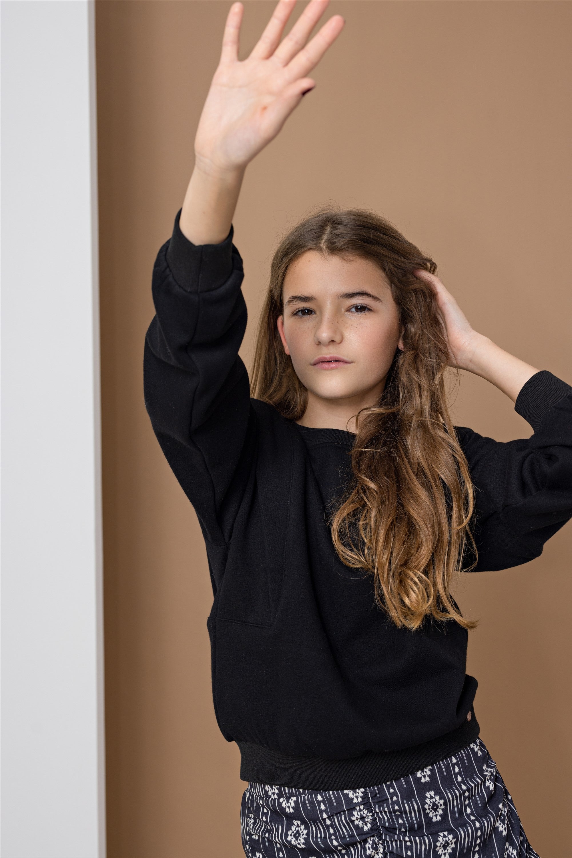 Kolly Zachte Sweater Fancy Schouders Zwart
