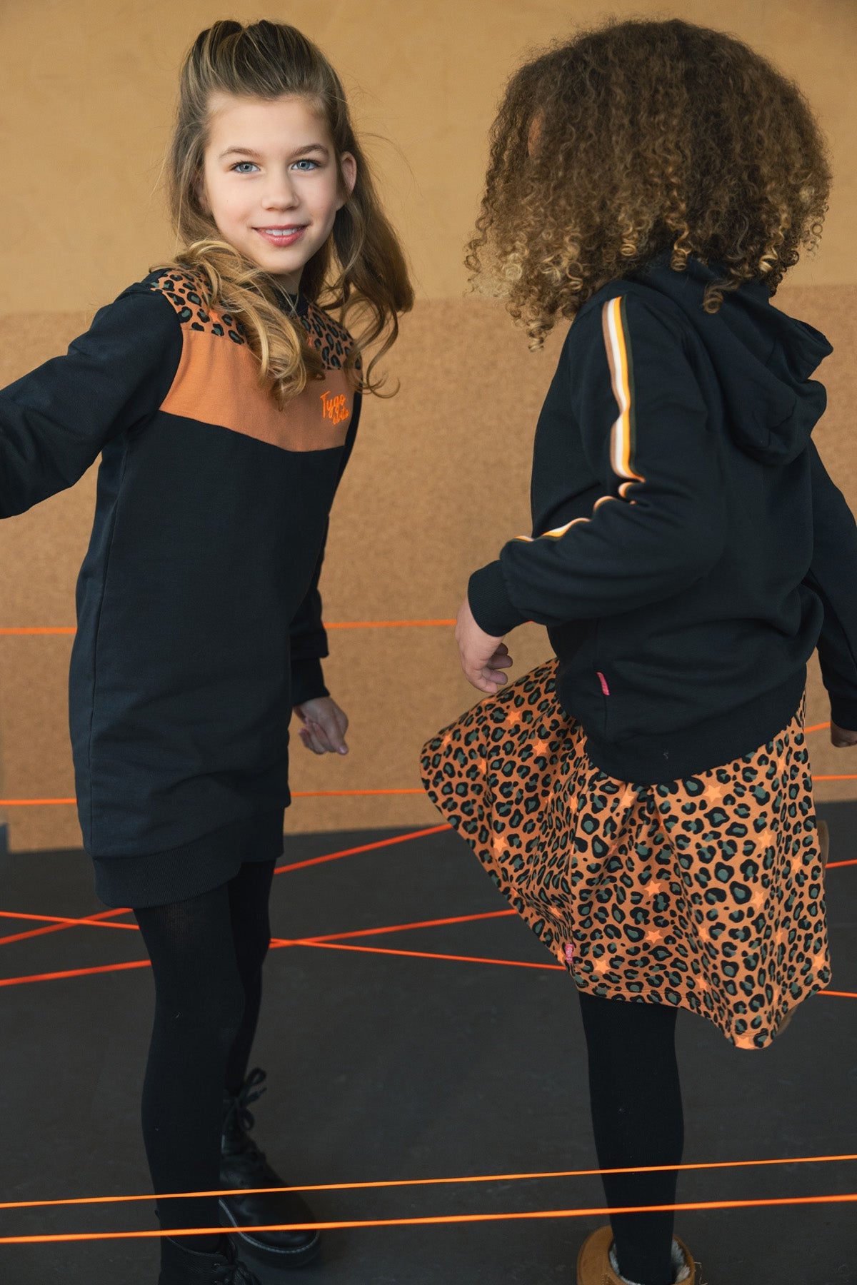 Dress Demi Zwart - TYGO&vito