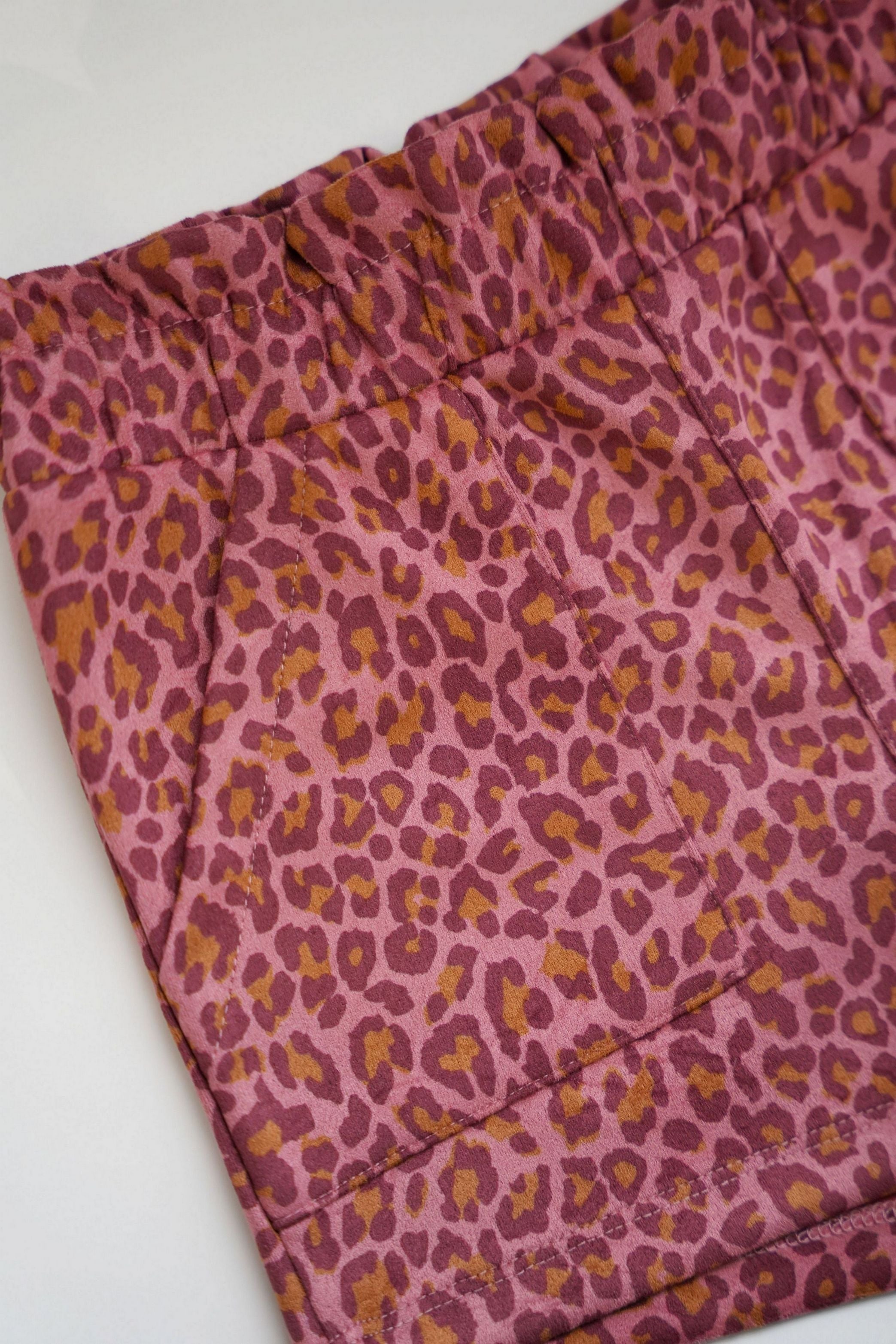 B.Nosy Dirkje Korte Broek