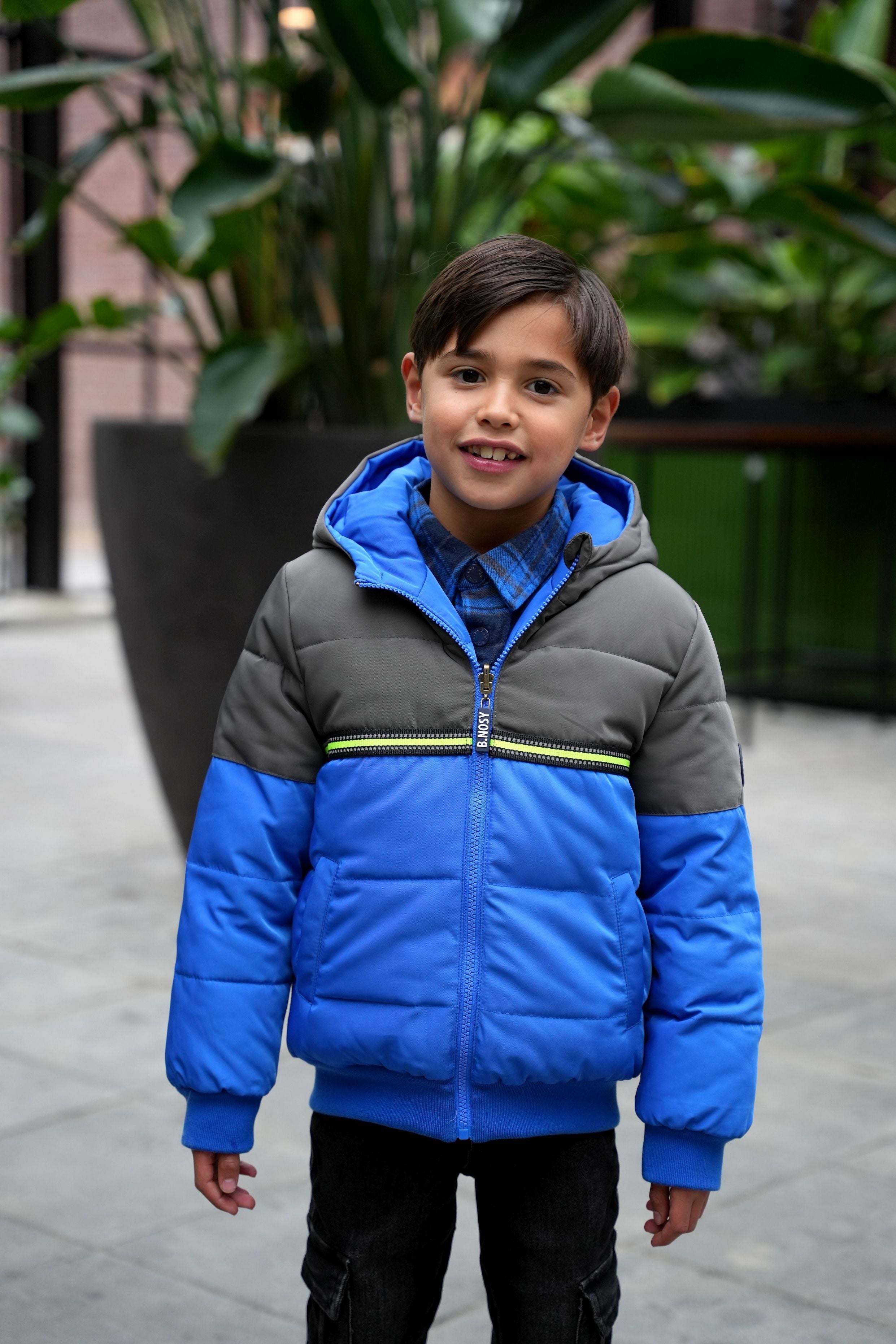 B.Nosy Joah Jas Blauw