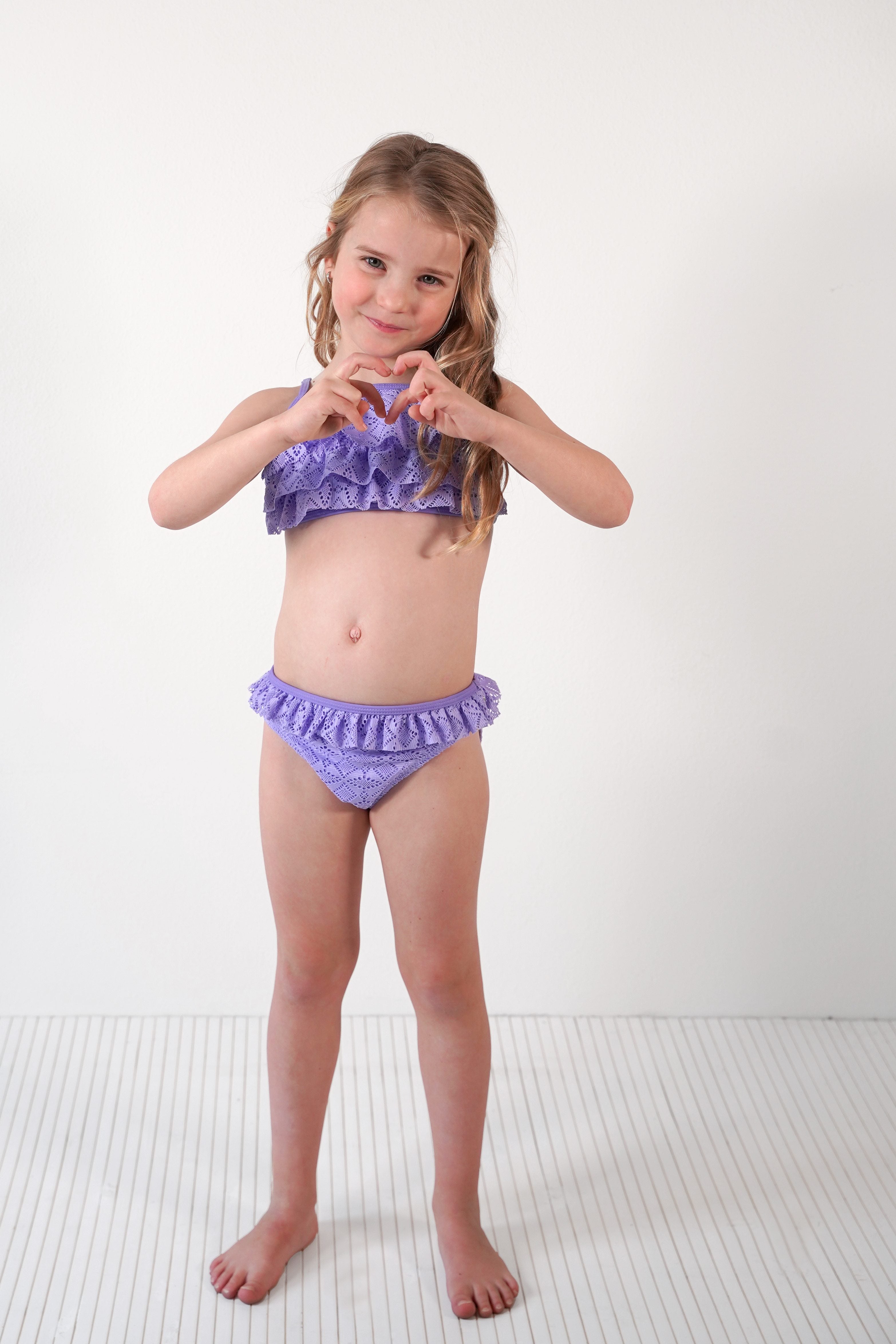 B.Nosy Bikini mit Lochstickerei Whitney lila