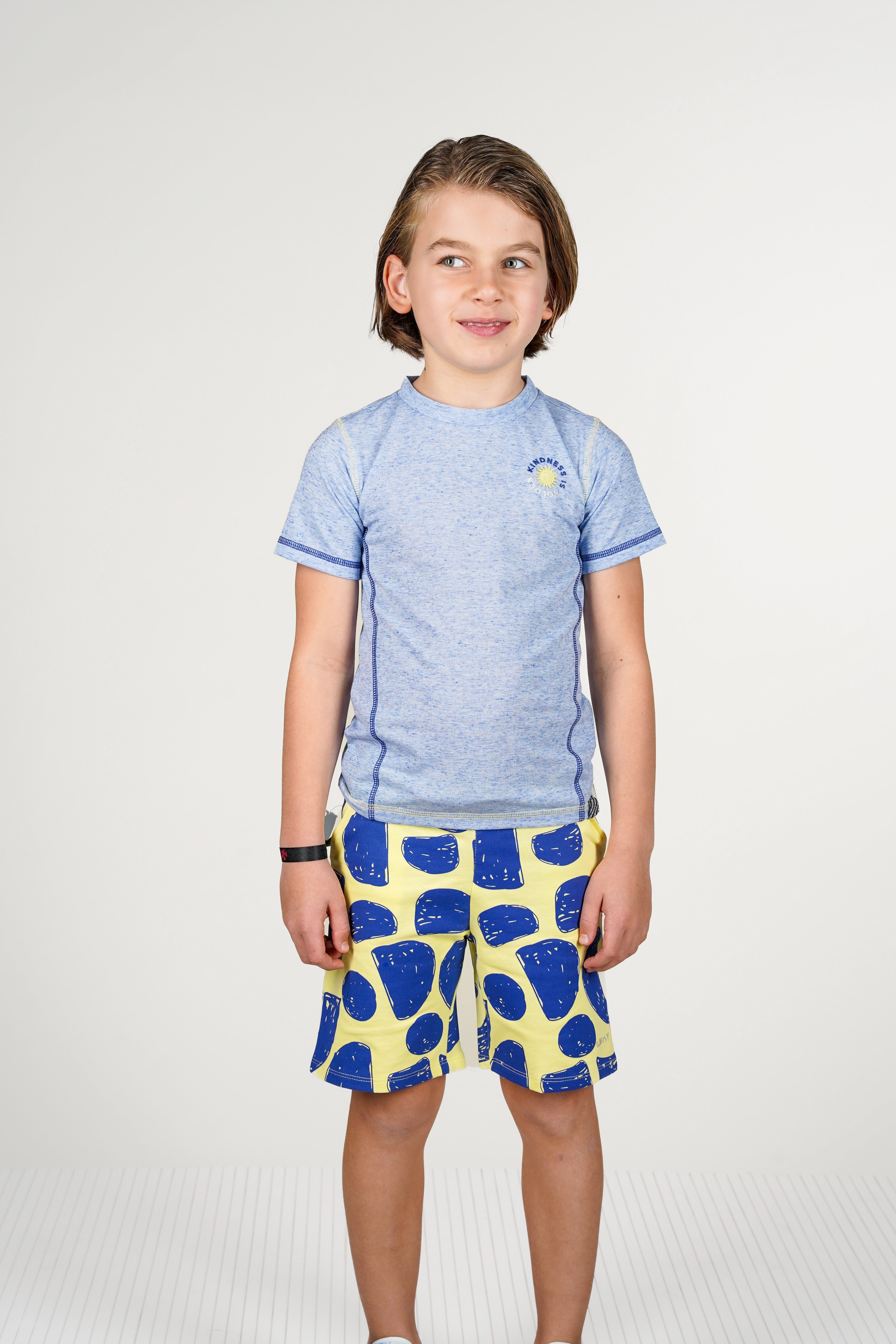B.Nosy short Paul geel Sailing