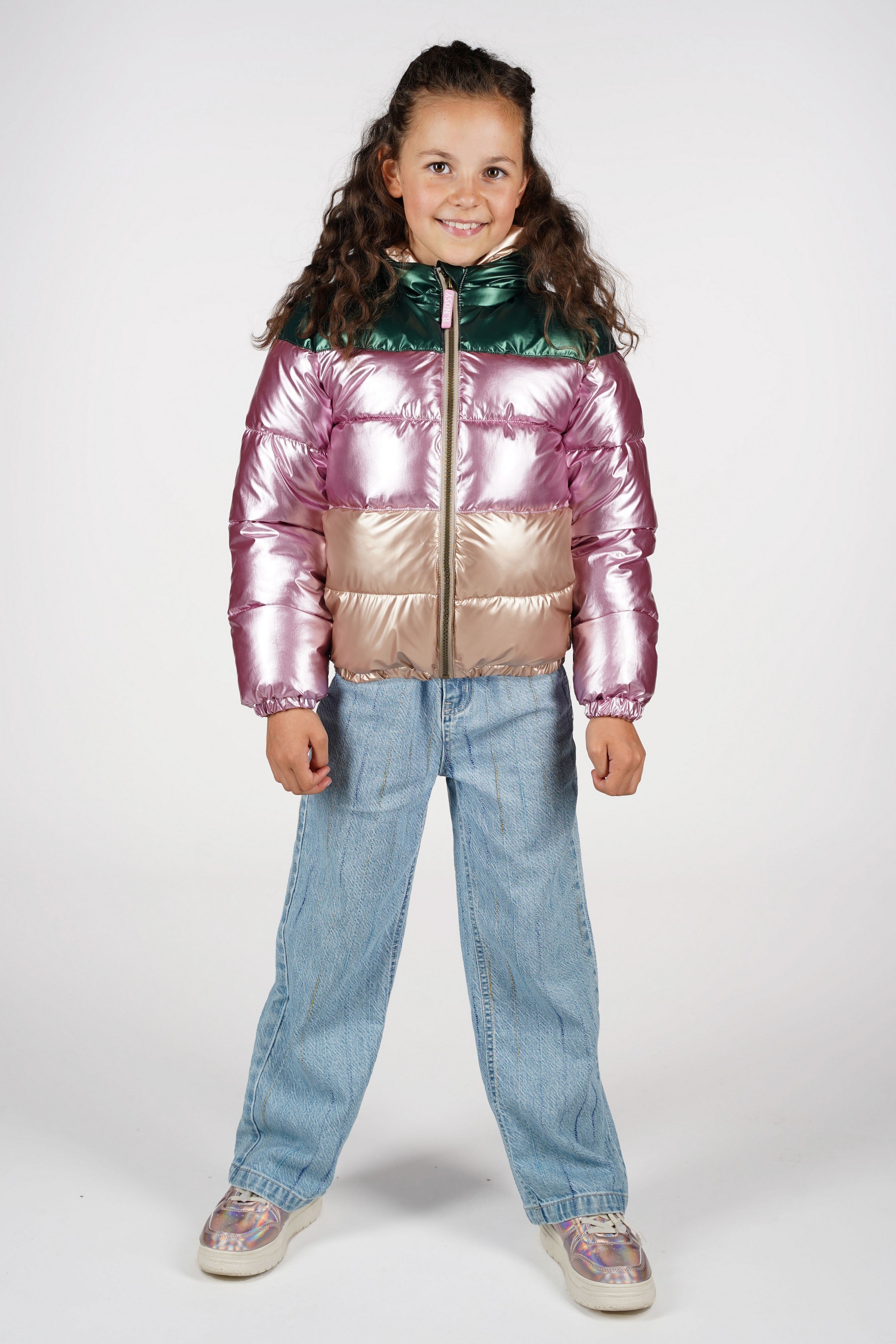 B.Nosy Jane Jas Roze