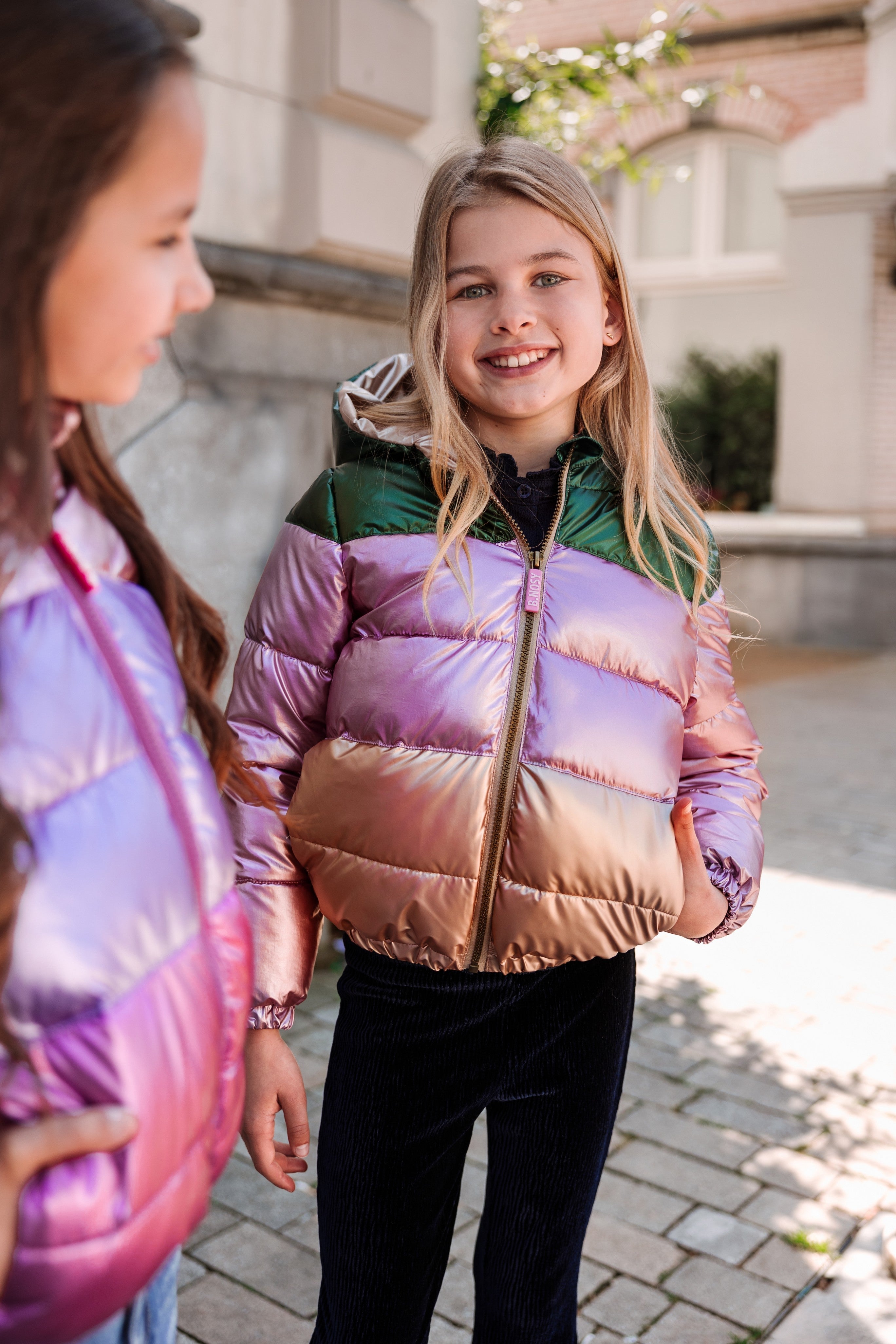 B.Nosy Jane Jas Roze