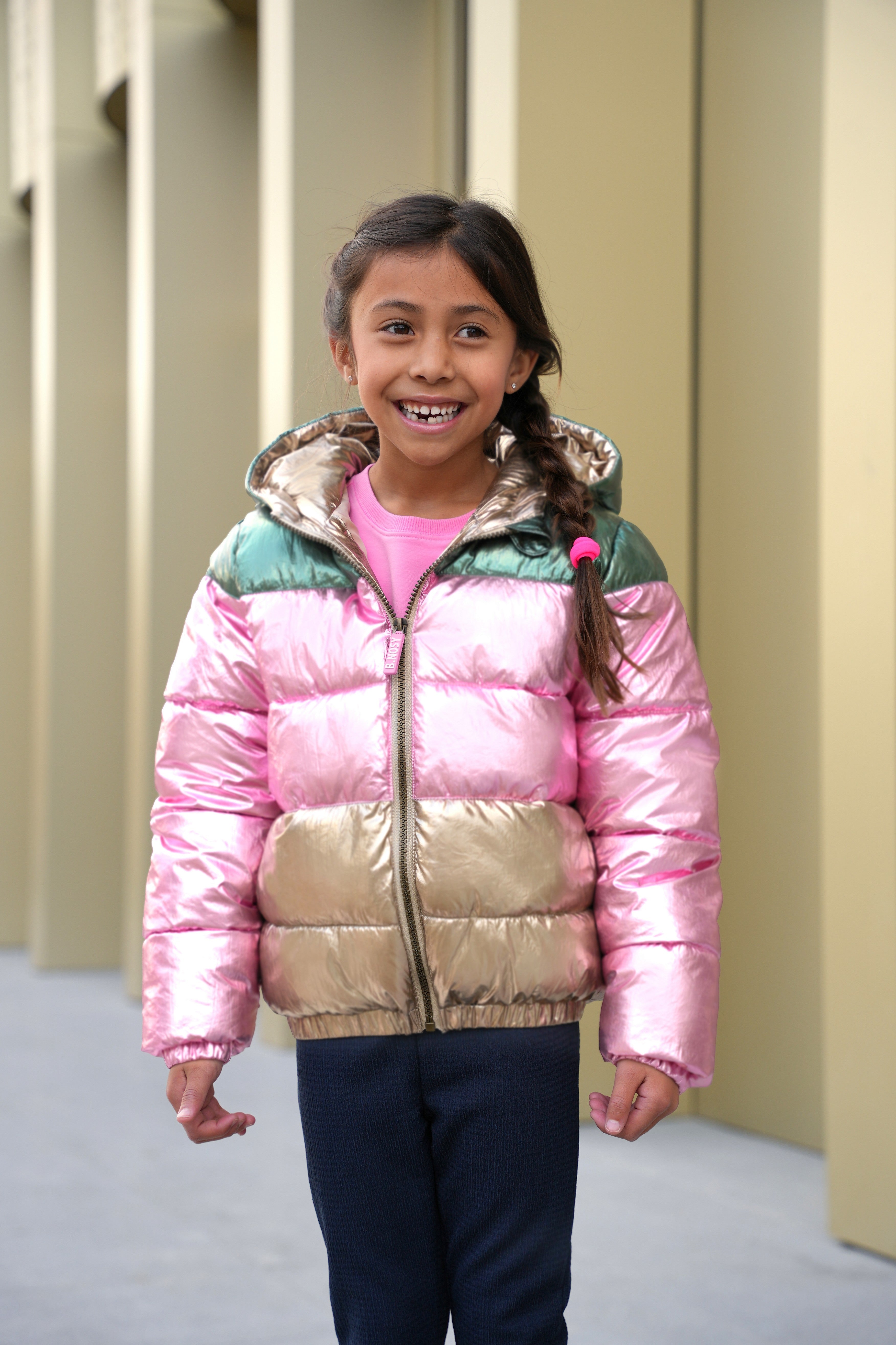 B.Nosy Jane Jas Roze