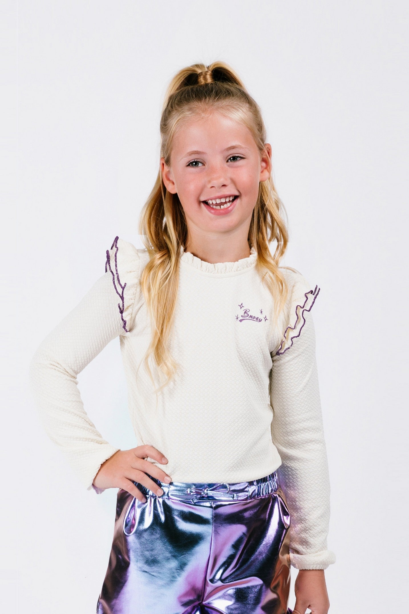 B.Nosy Tory Top Ecru