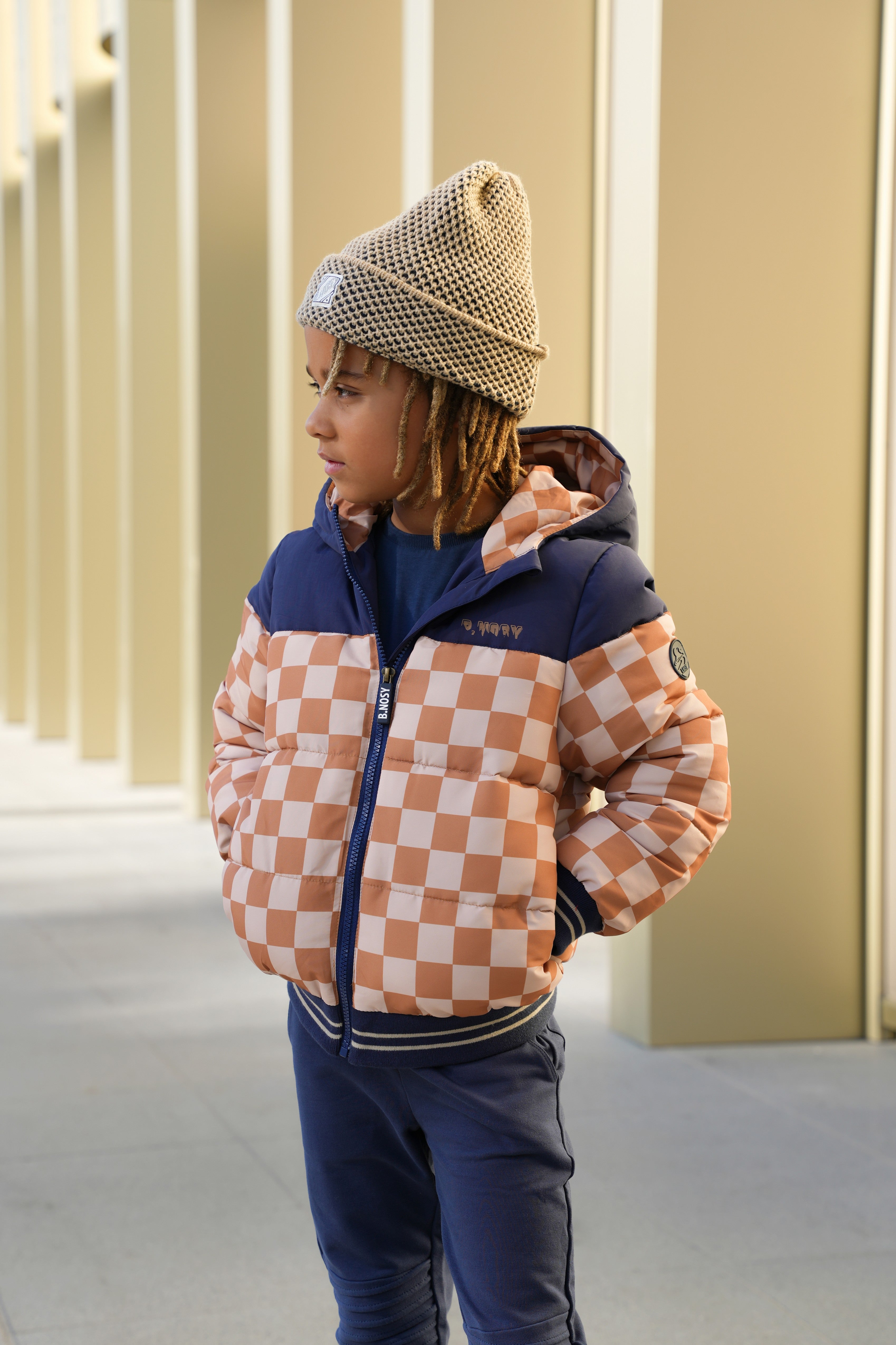 B.Nosy Jace Jas Beige