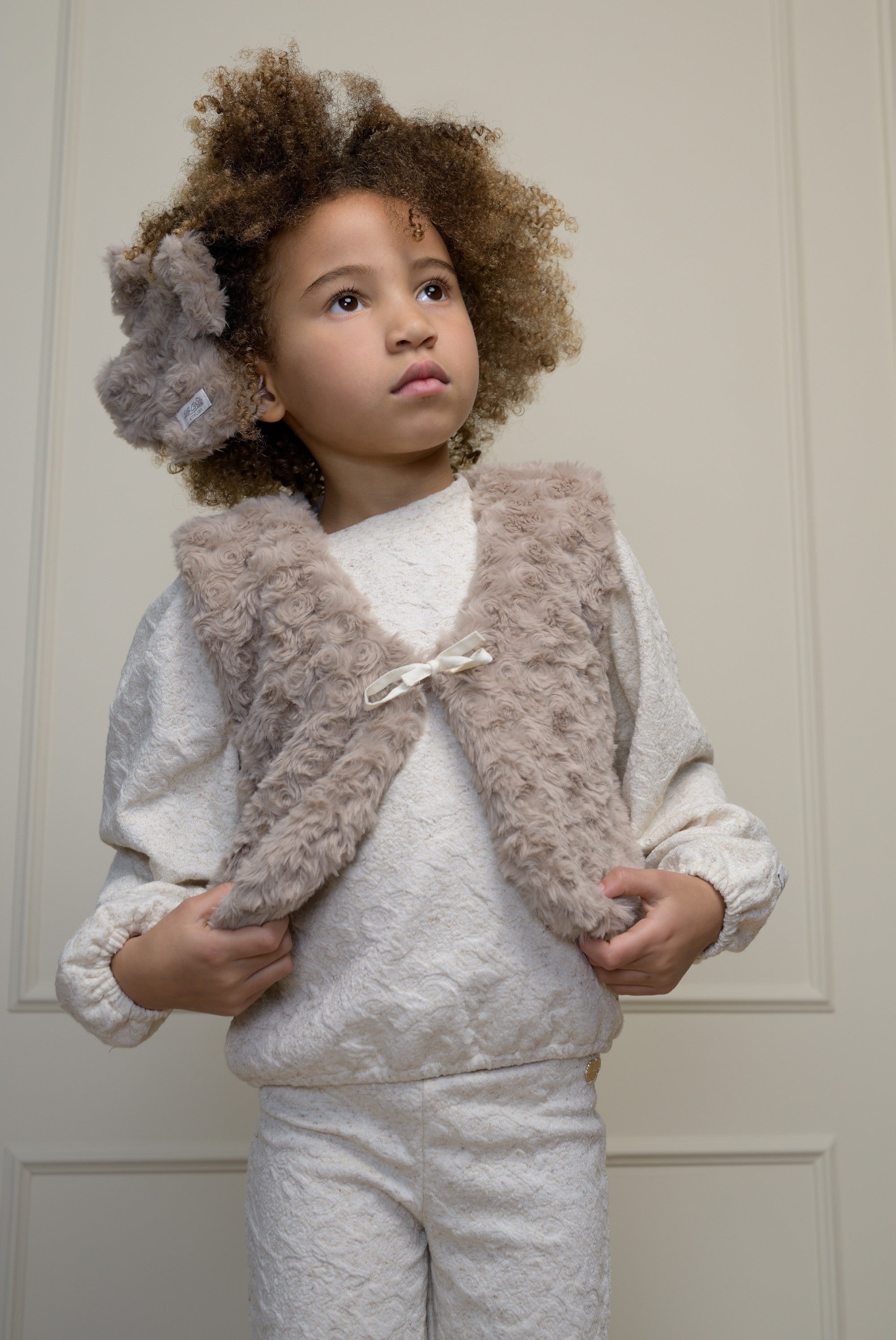 ELOSA furry gilet - Dune