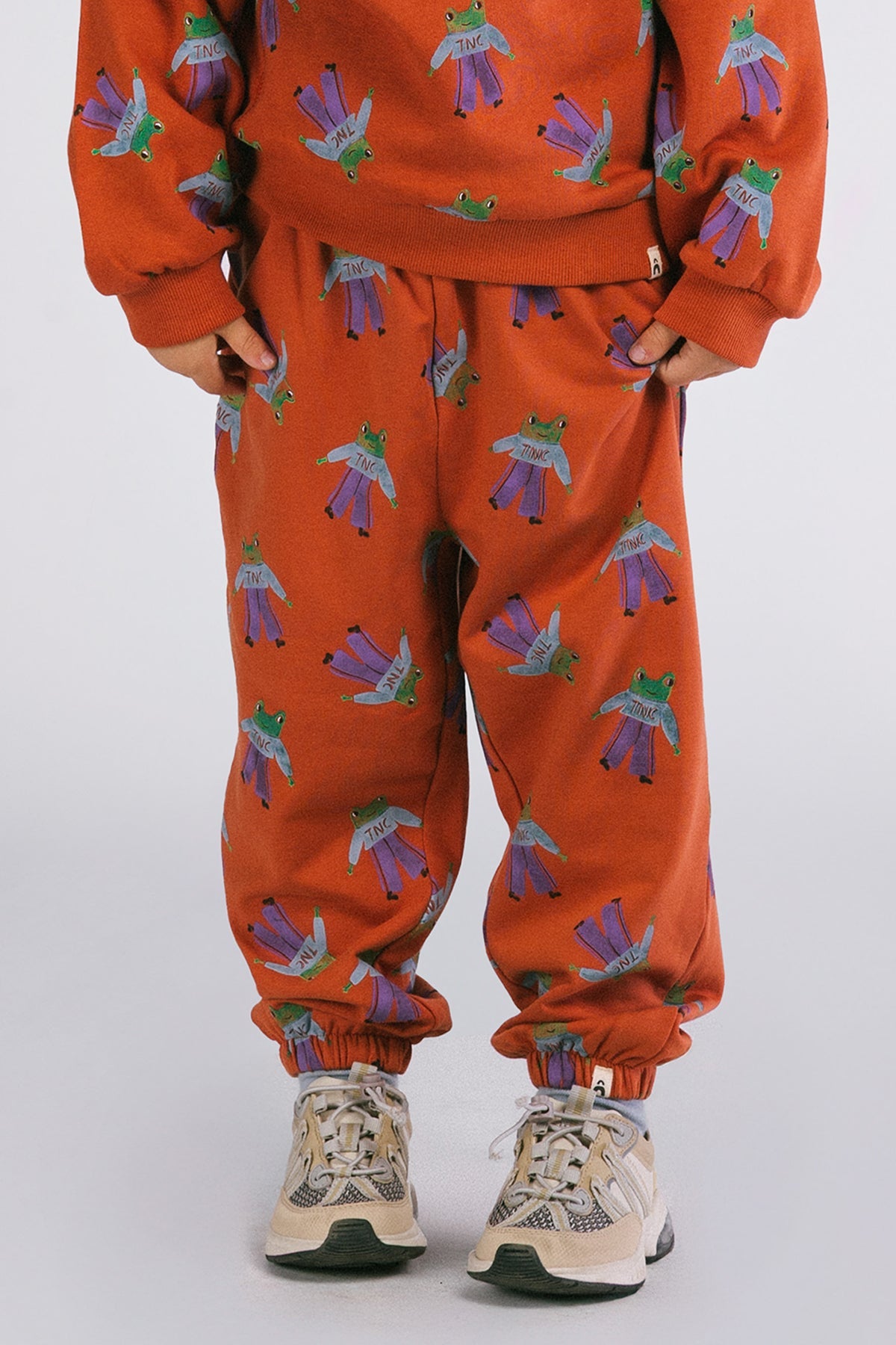 Wolf The New Chapter pants Frogs