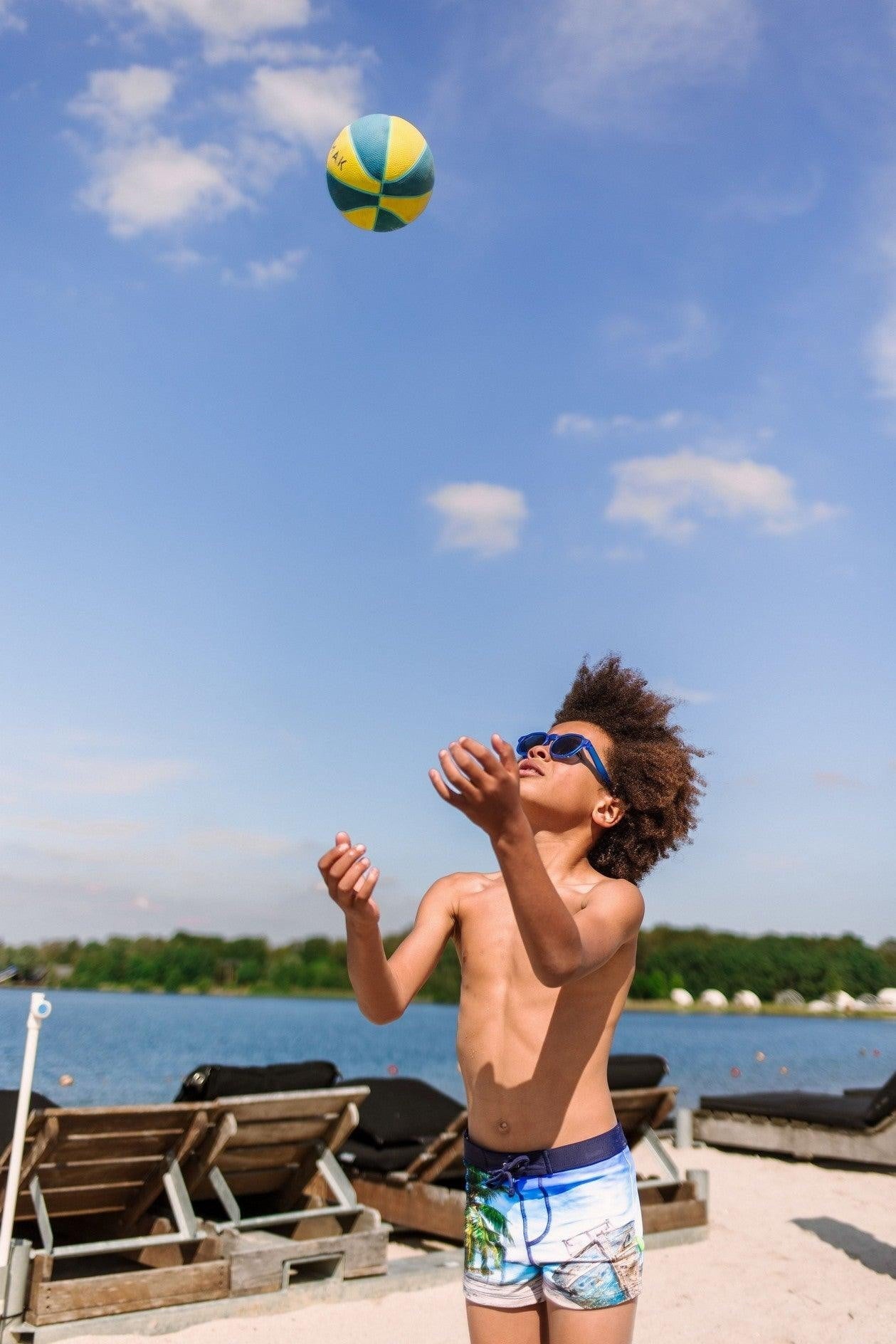 BRIEF SHORTS TIKI - Just Beach