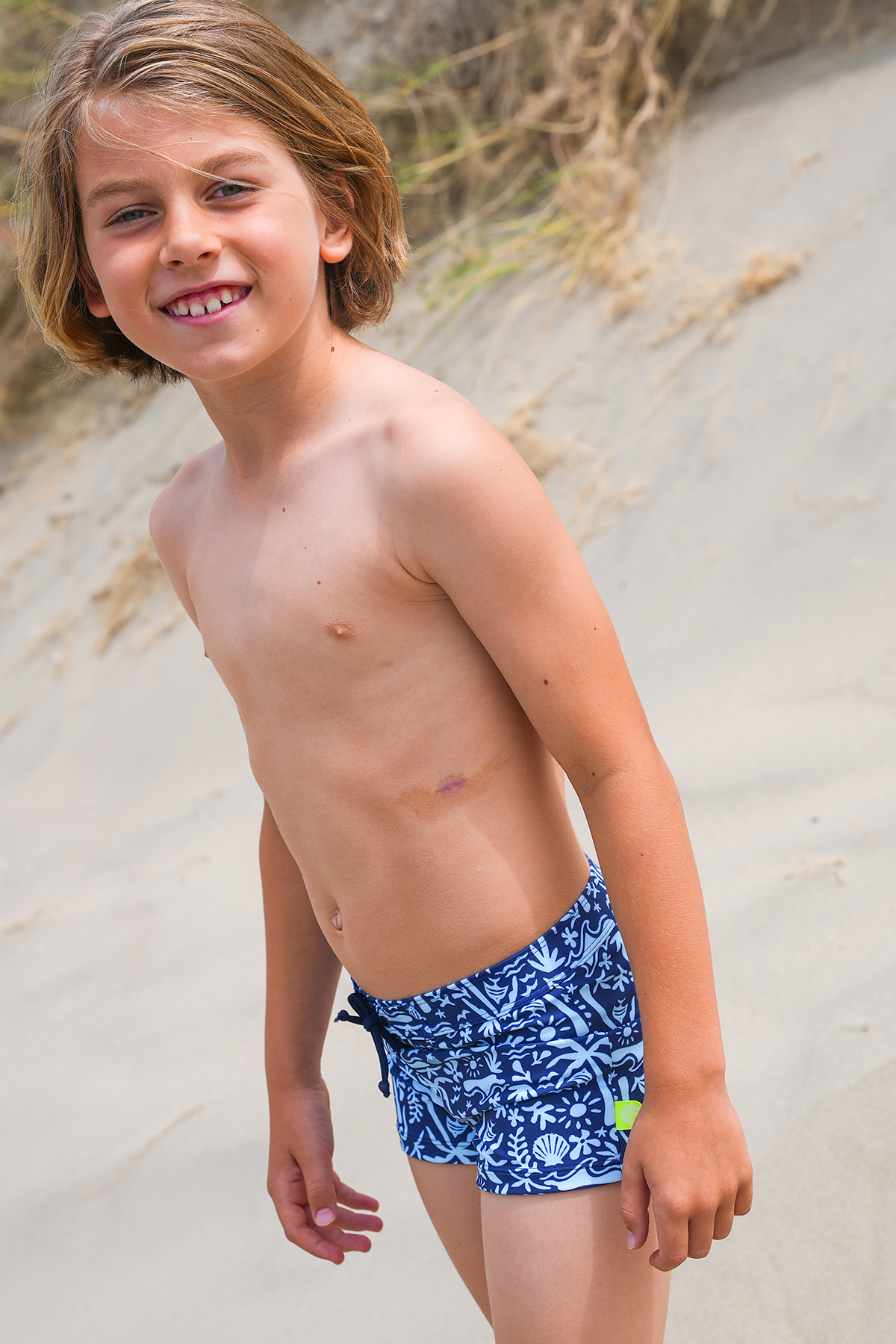 Just Beach Nevada swim shorts Black and white palm