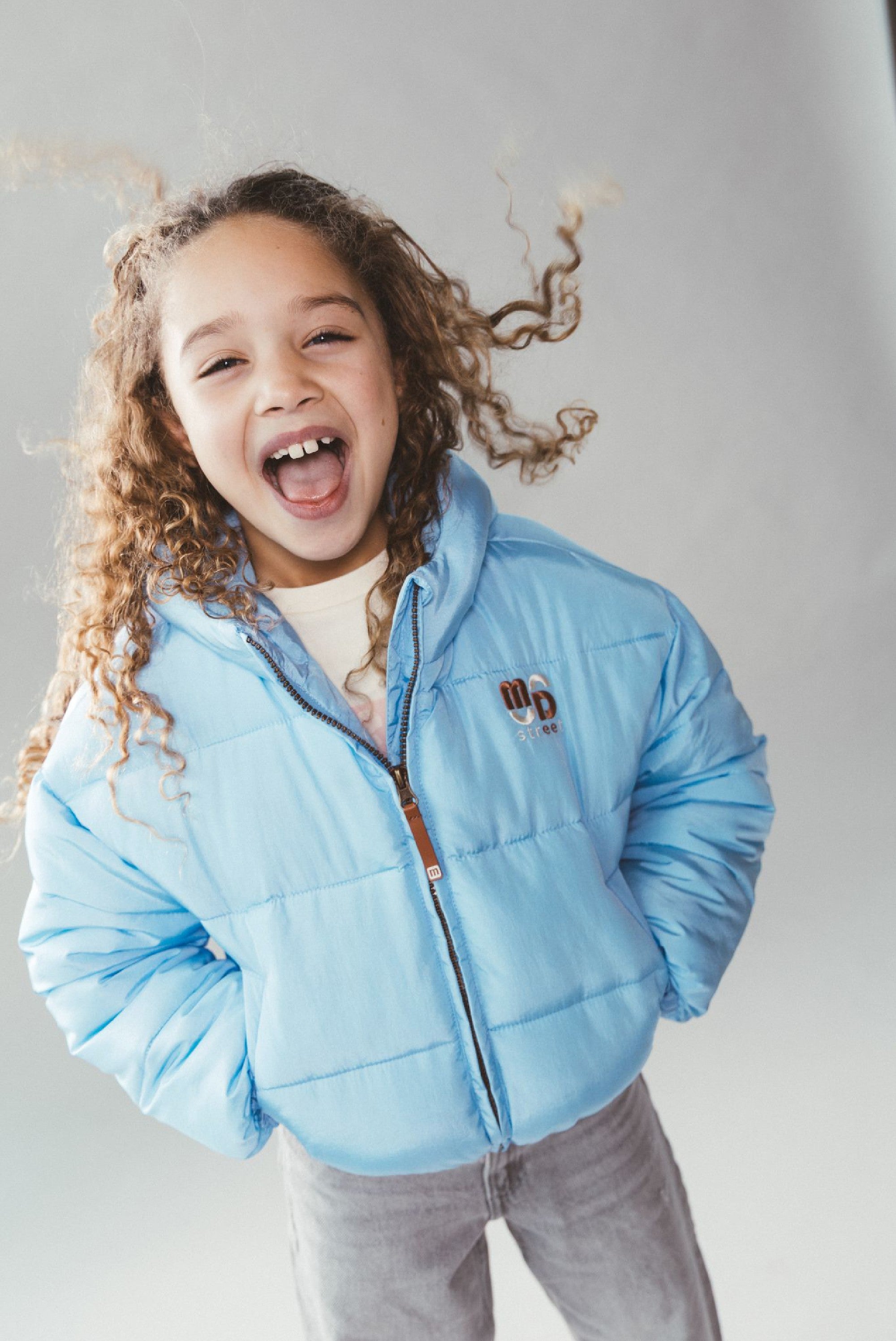 Moodstreet JOYA cropped bomber - Soft Blue