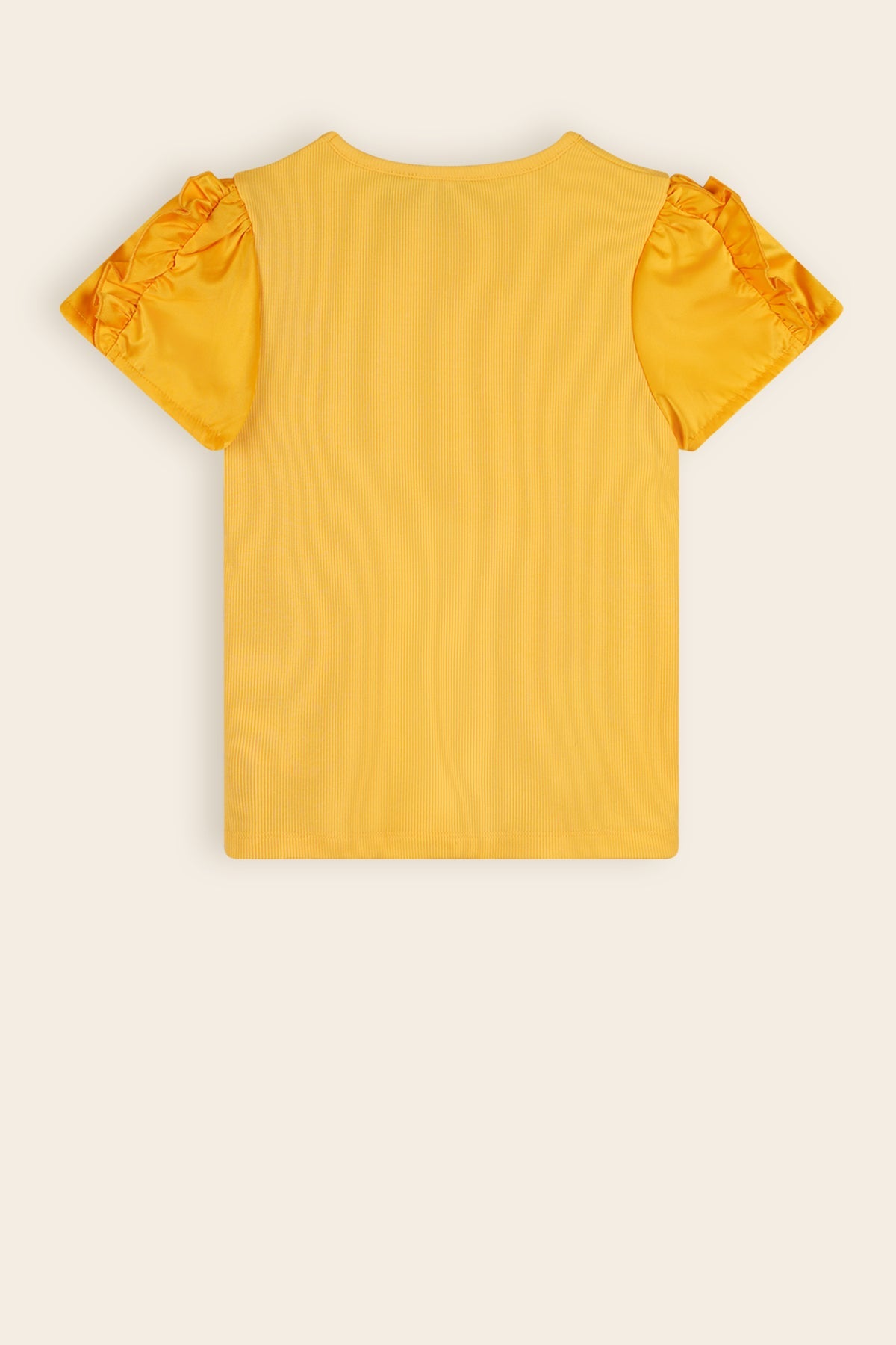 NoNo Kathleen T-Shirt met frill op de mouw Abrikoos