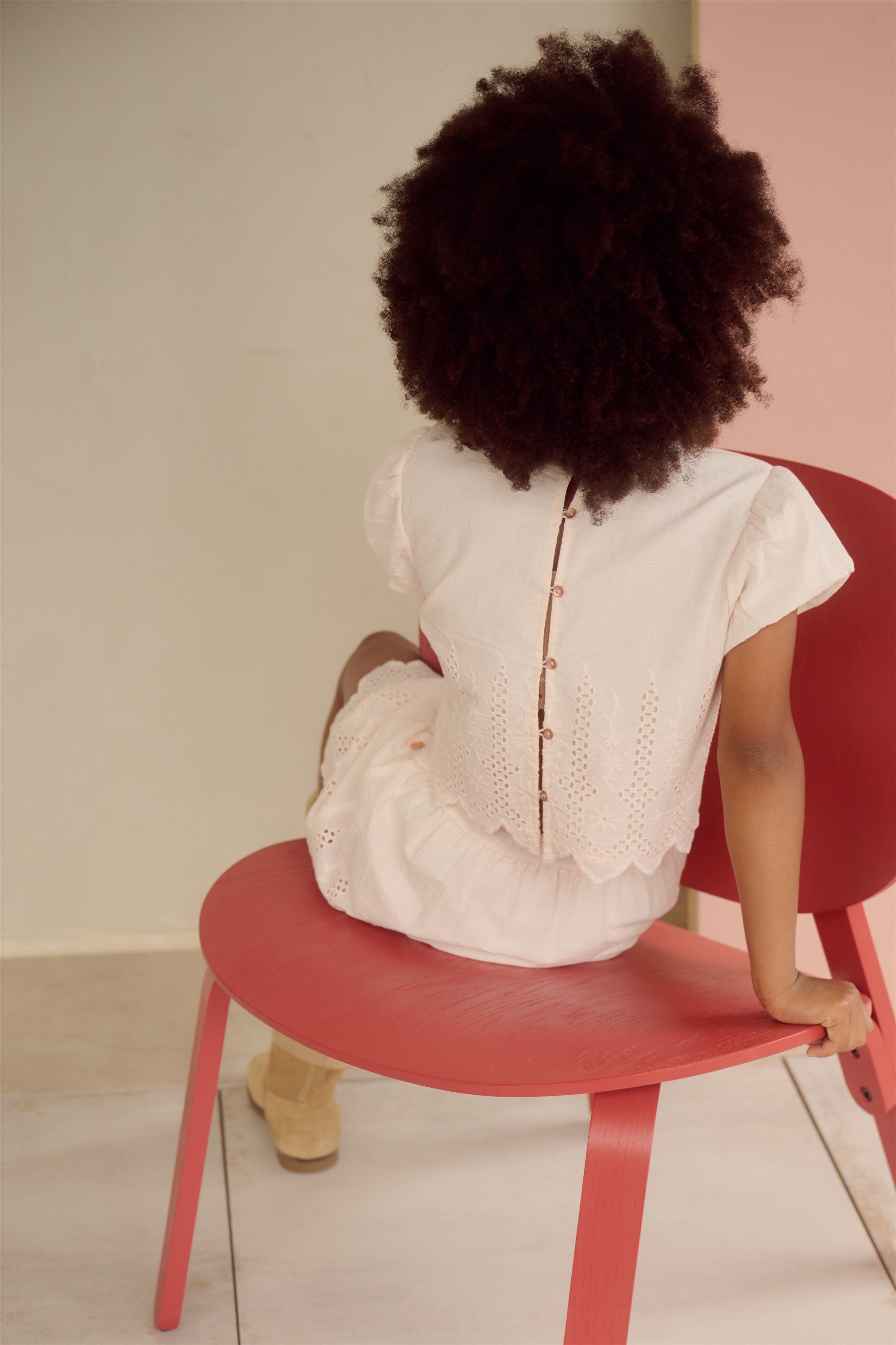 NoNo Tika Bluse mit besticktem Rand Hellrosa