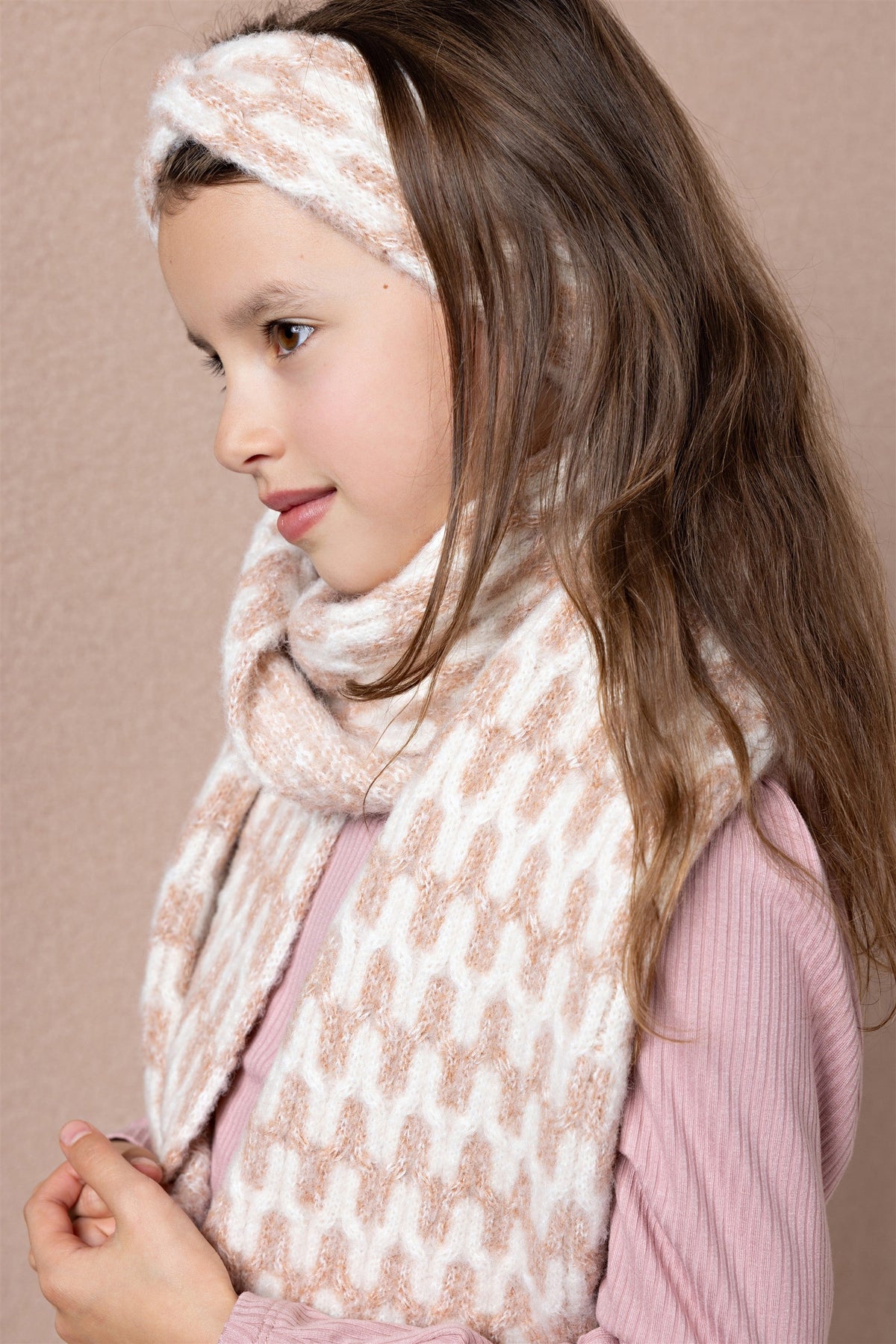Rosa Gebreide Set: Sjaal en Haarband Beige