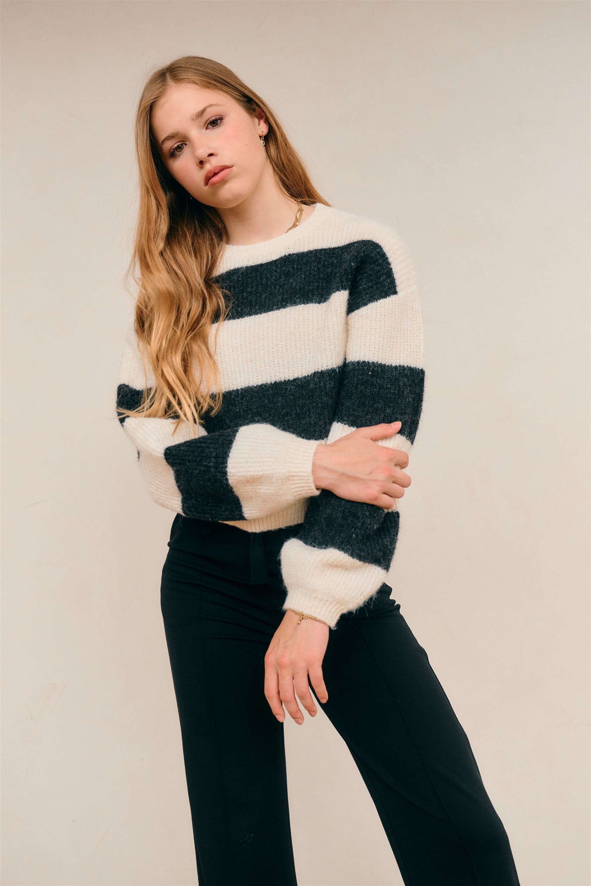 NoBell' Kate Sweater Zwart