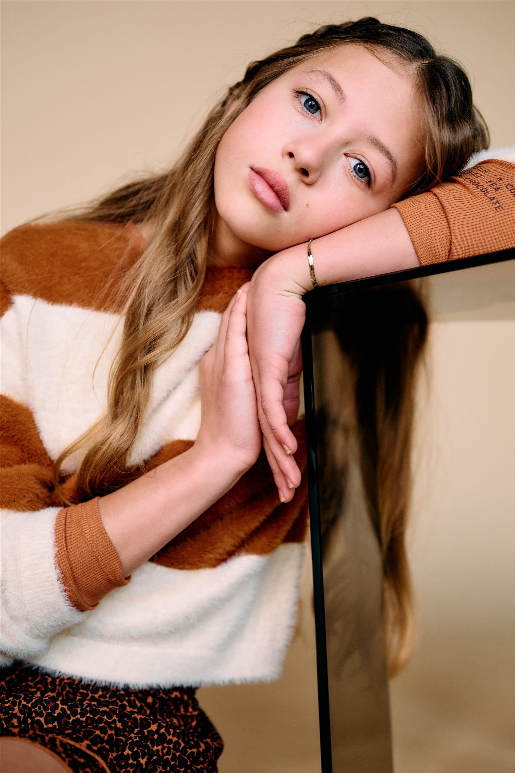 NoBell' Kate Colorblock Gebreide Sweater Bruin