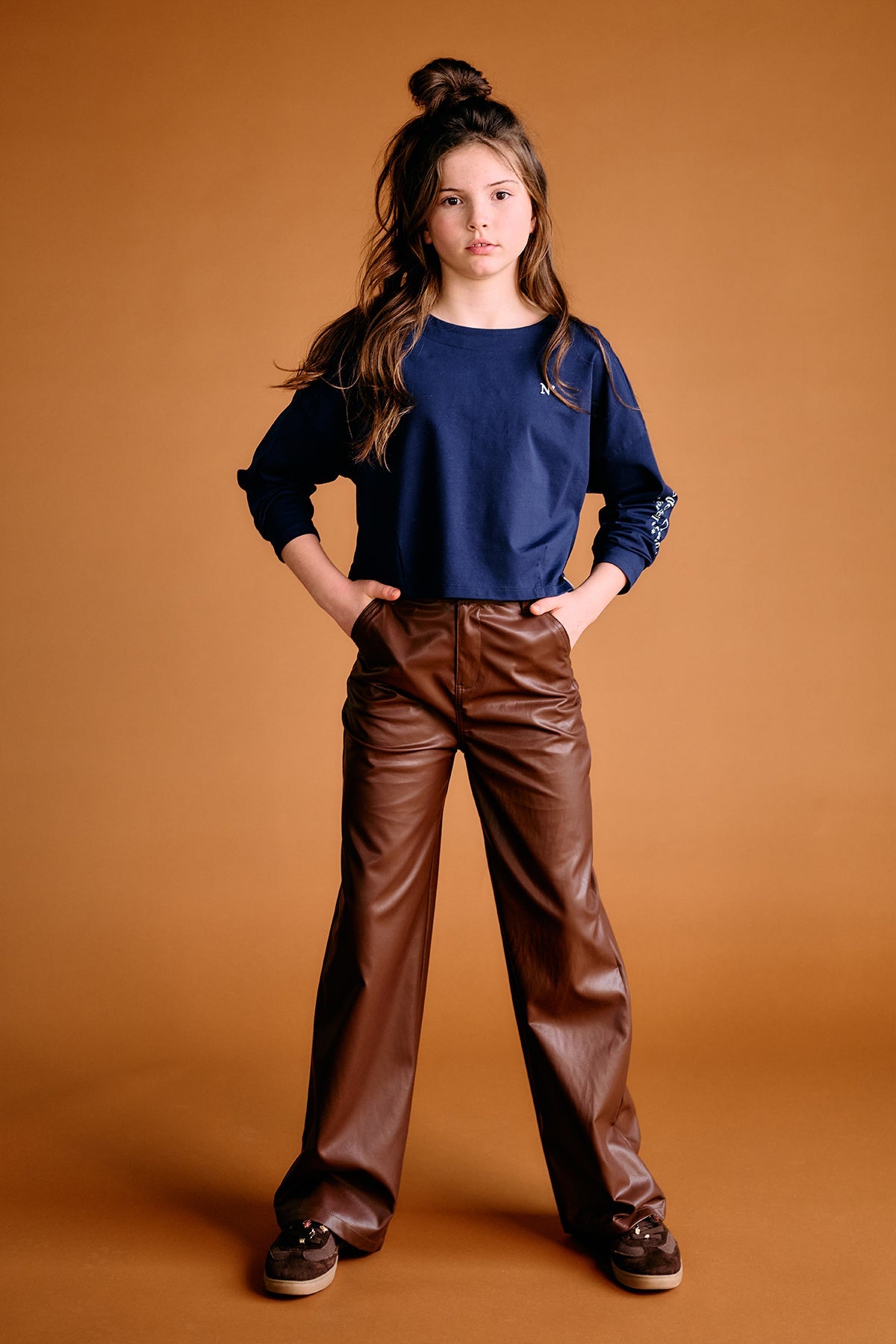 NoBell' Sage Fake Leather Wijde Broek Donkerbruin