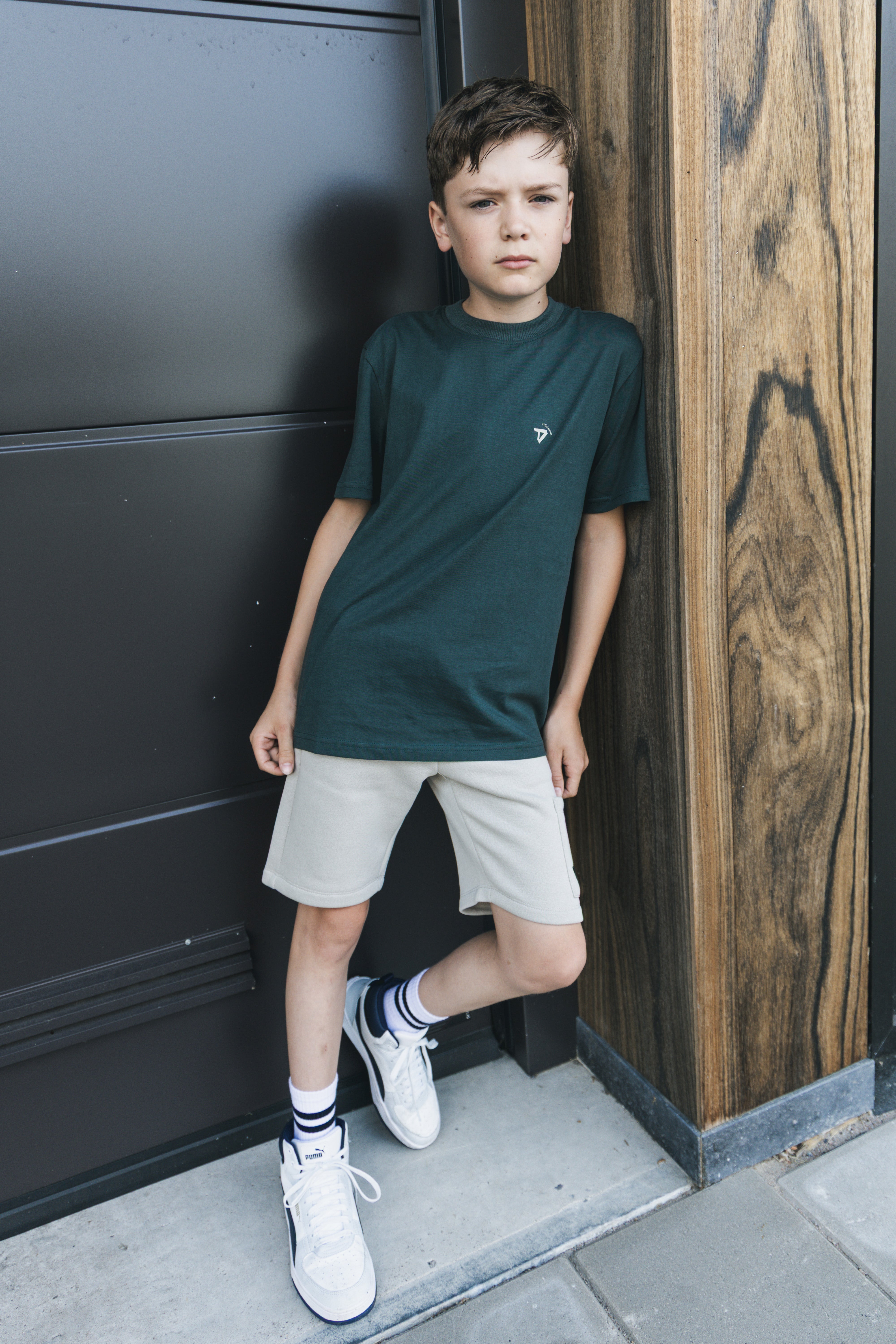 TYGO&vito T-shirt Dolan Donkergroen