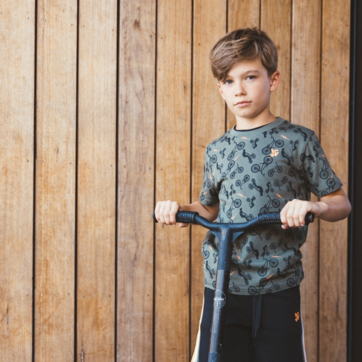 TYGO&vito T-shirt Thijs Olijfgroen