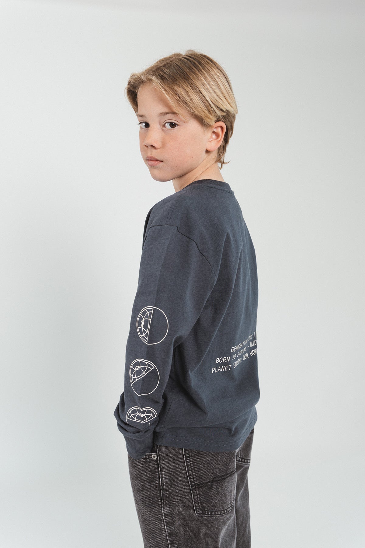 TYGO&vito Longsleeve Nox Oversized fit Donkergrijs