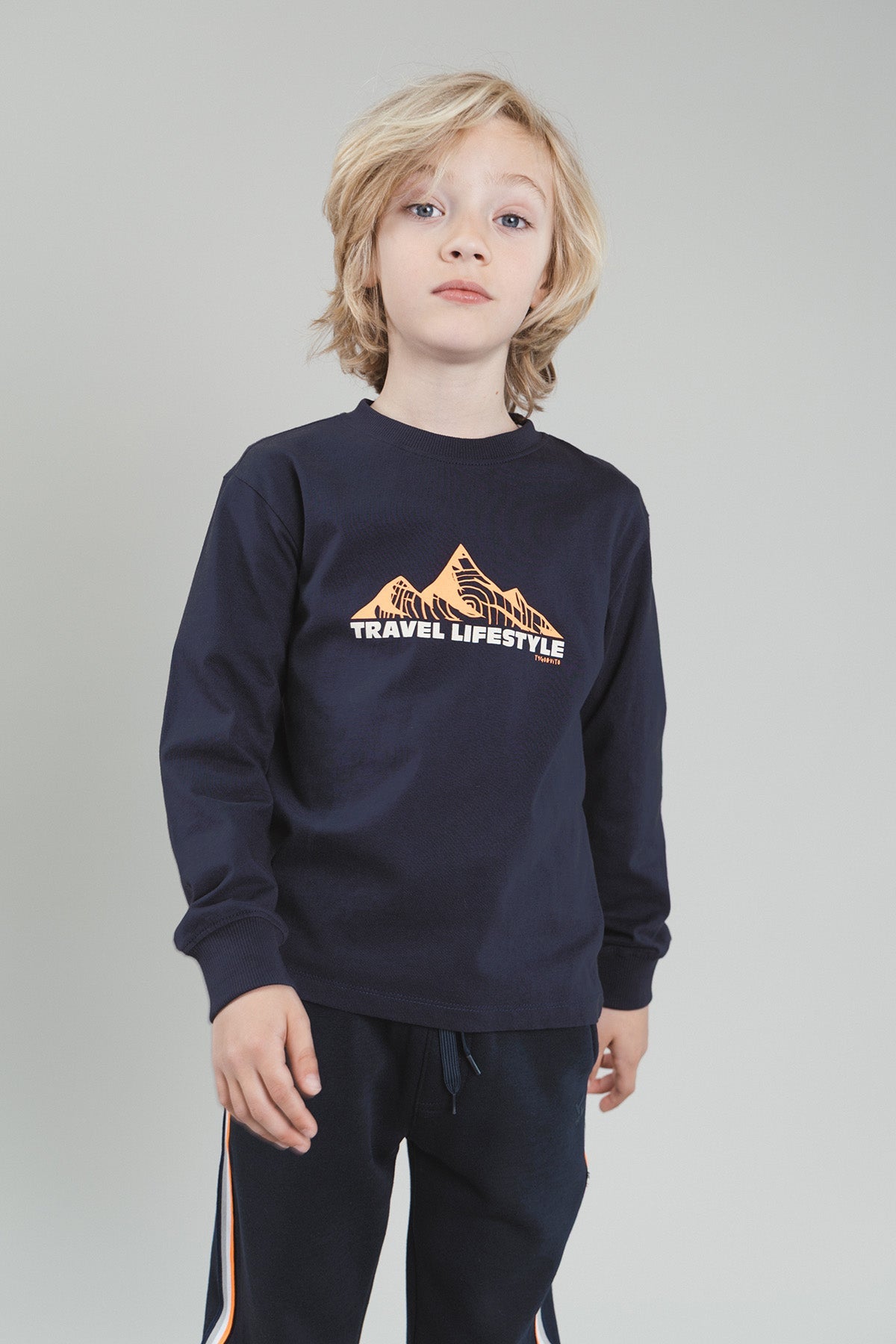 TYGO&vito Longsleeve Mojo oversized fit Donkerblauw