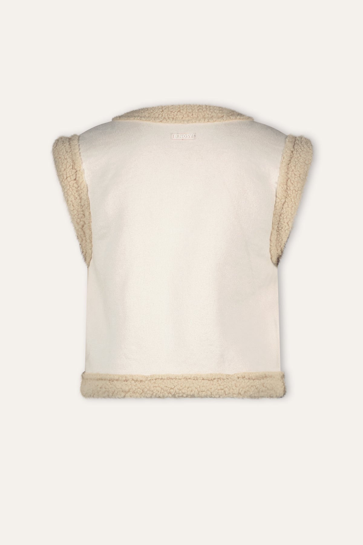 B.Nosy Vera Gilet
