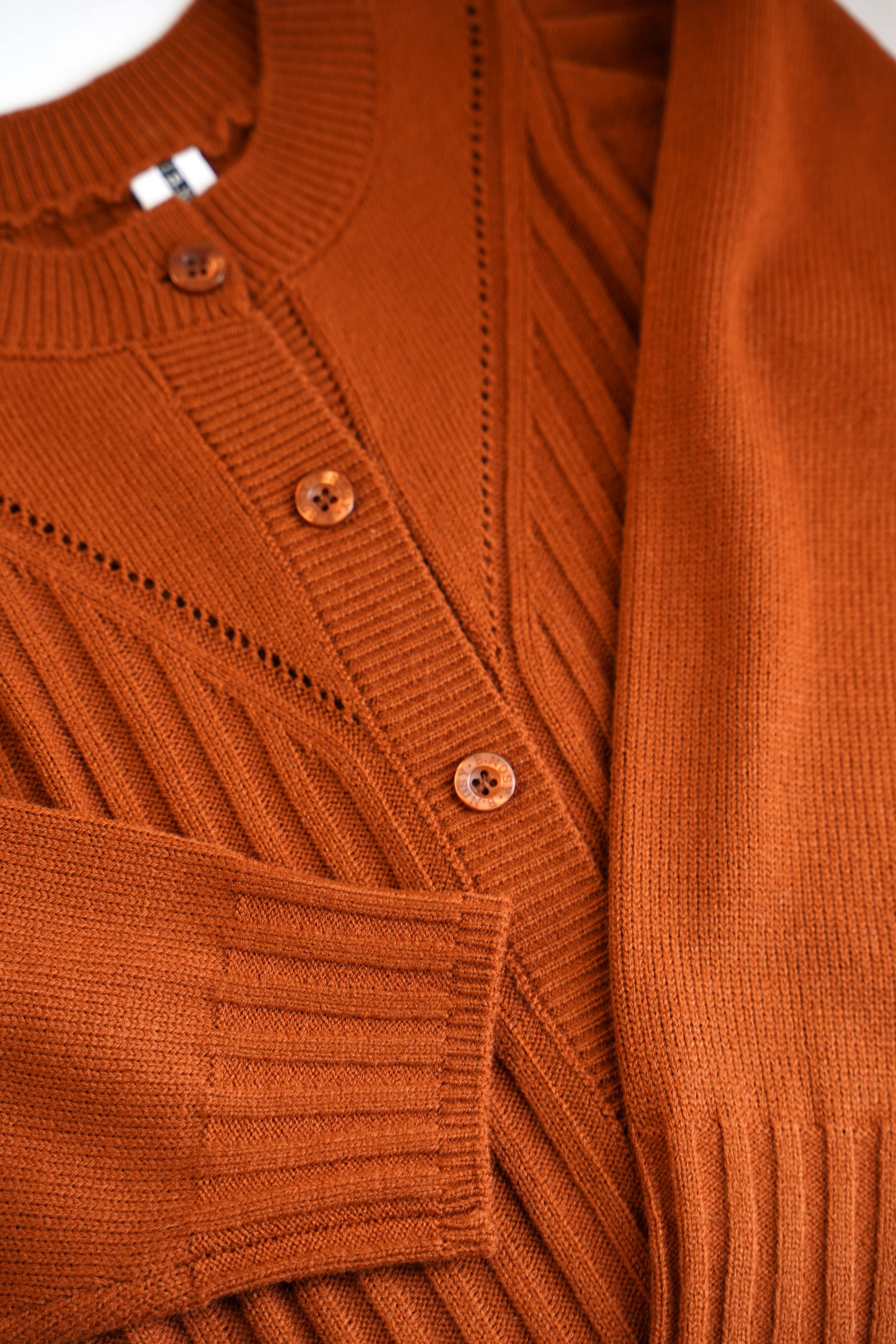 B.Nosy Oona Vest