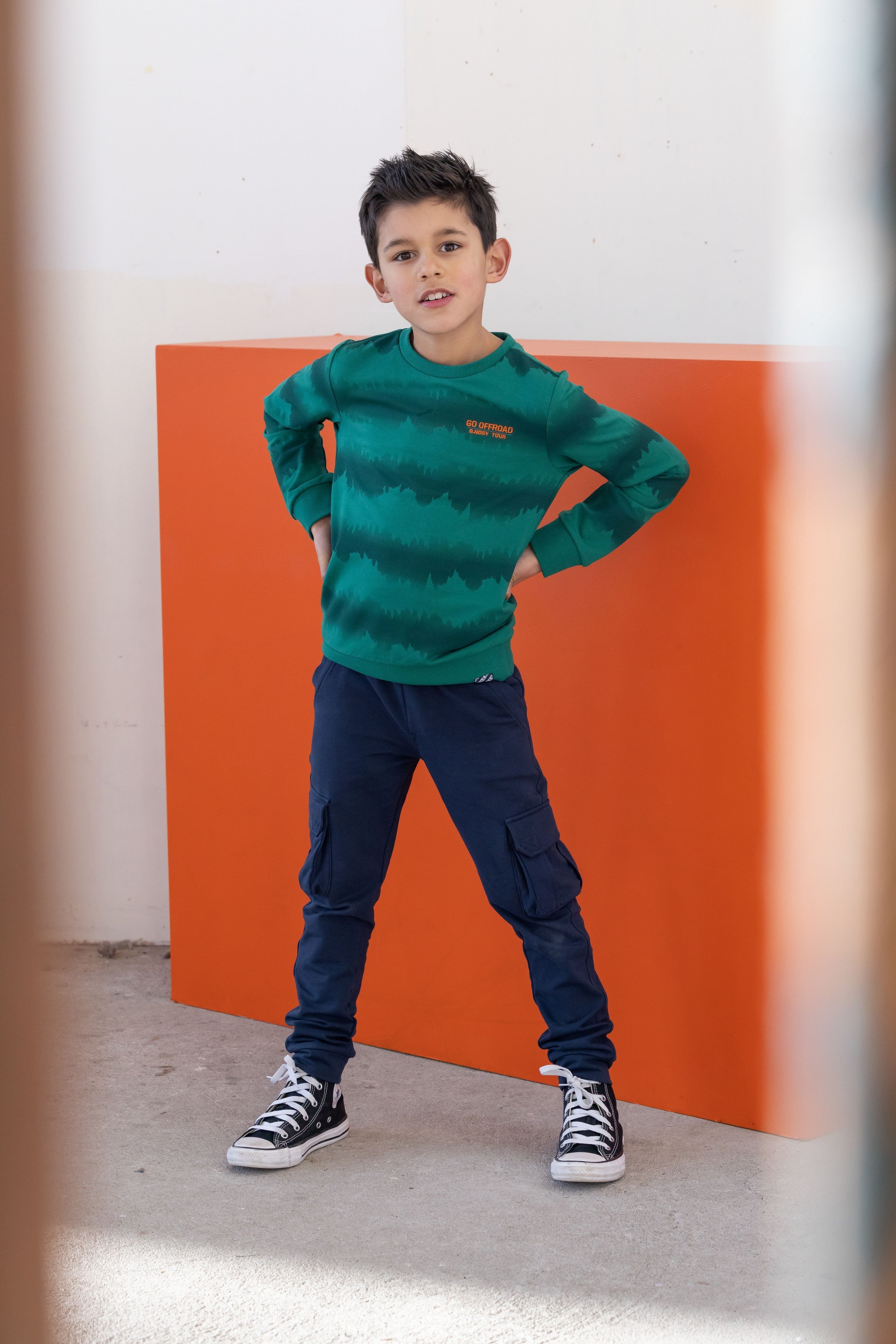B.Nosy Olan Broek