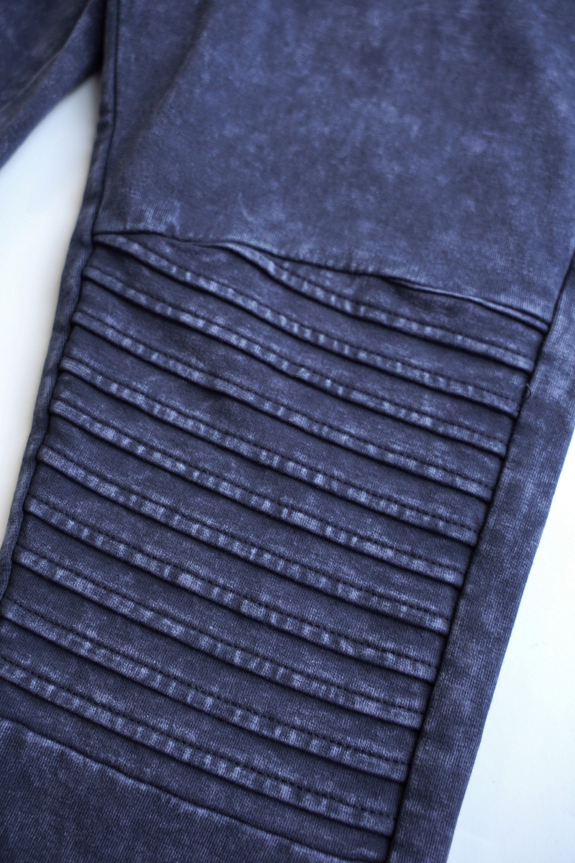 B.Nosy Tim Broek