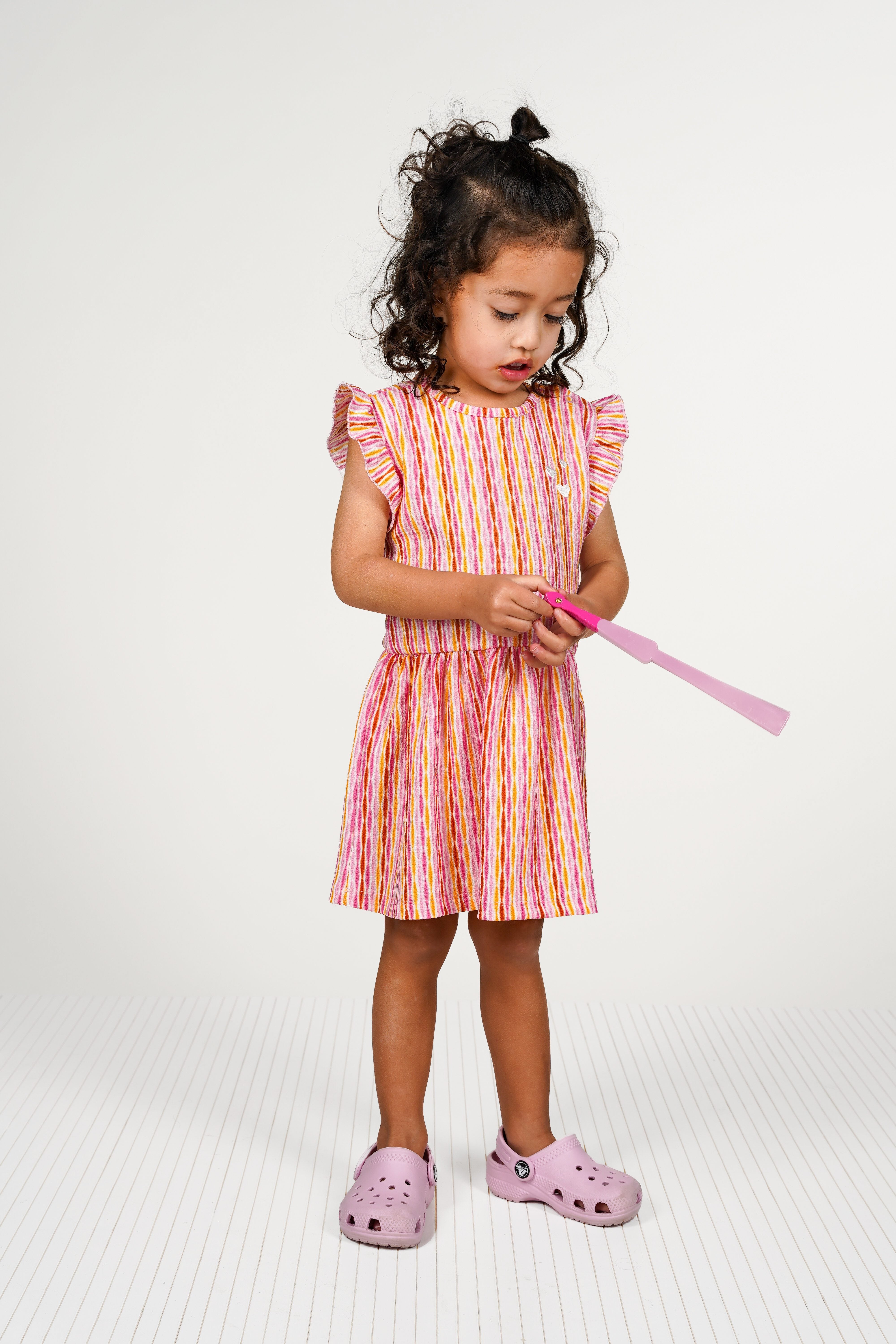 B.Nosy Mini's dress Didie Mesmerized