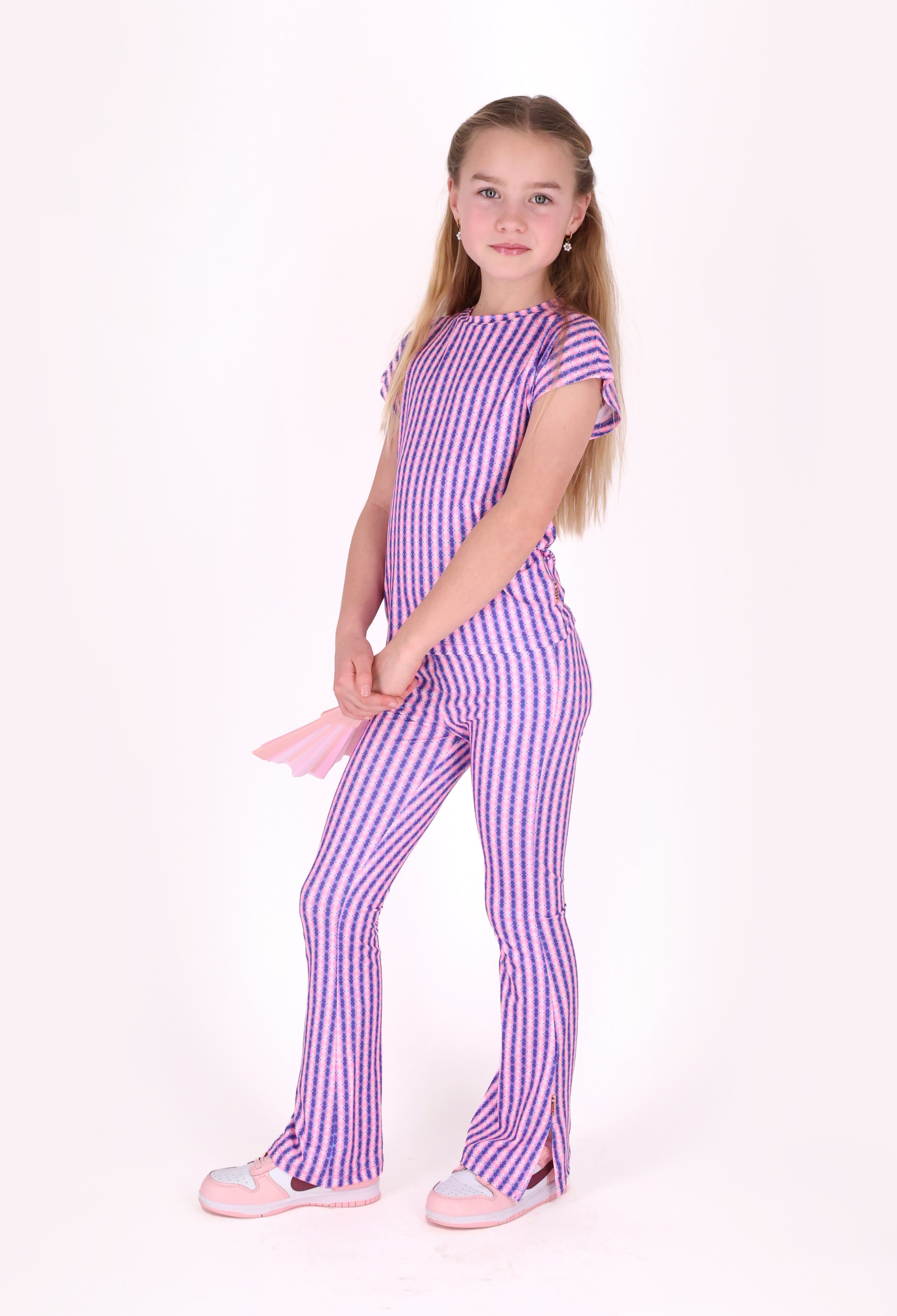 B.Nosy Toria Top Folk-Streifen